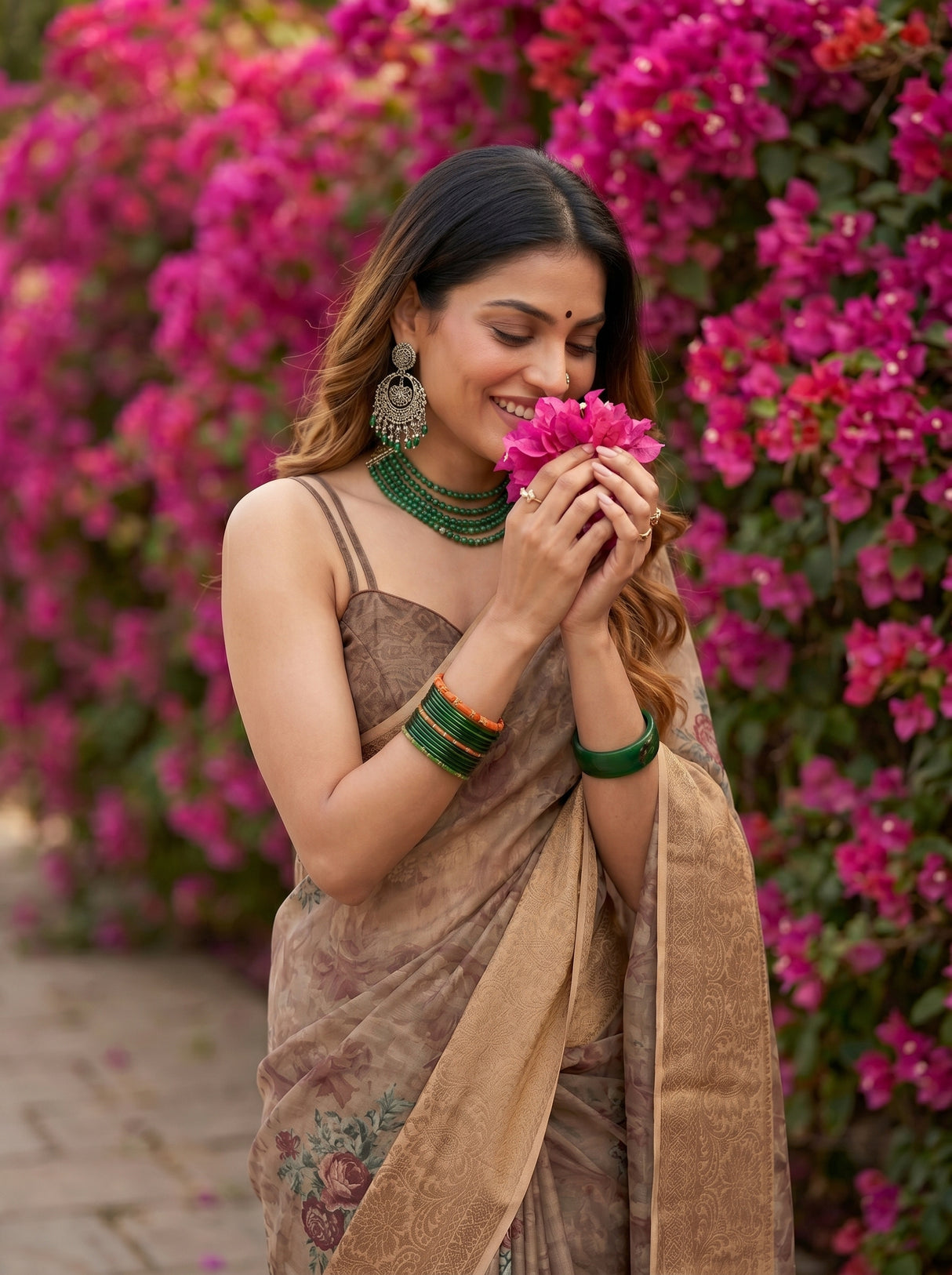 MIMOSA Saree Saree — pose 10 styling detail