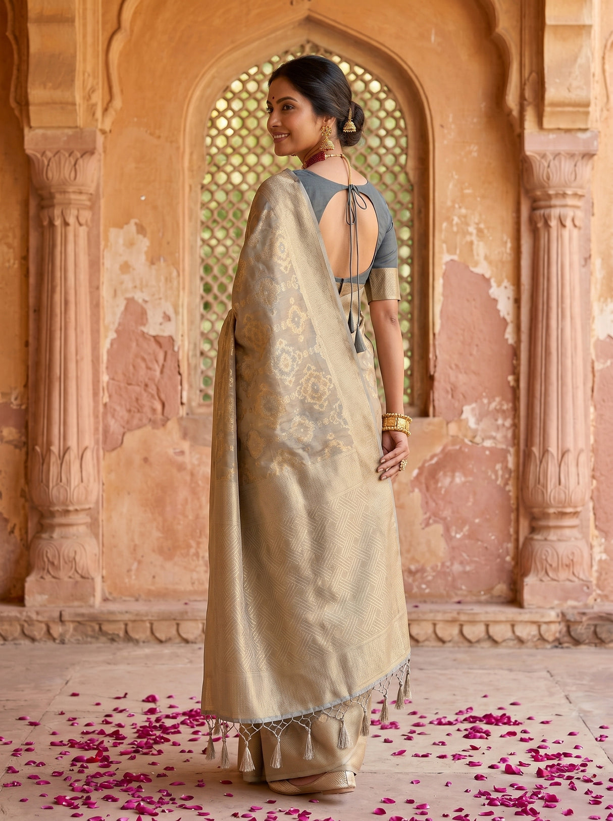 MIMOSA Saree Saree — pose 7 styling detail