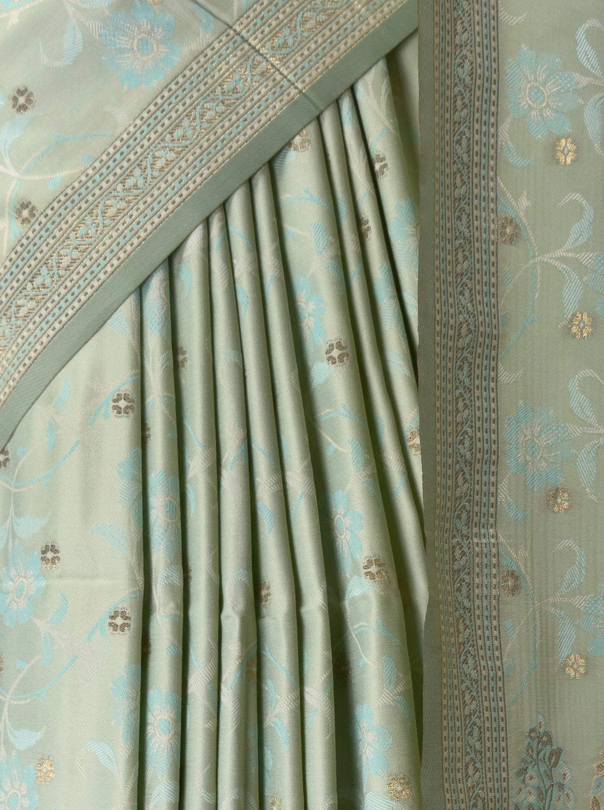 MIMOSA Green Kanjivaram Art Silk Saree β fleets shot full lifestyle