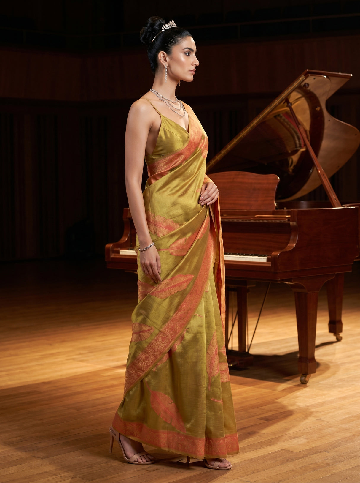 MIMOSA Saree Saree — pose 3 styling detail