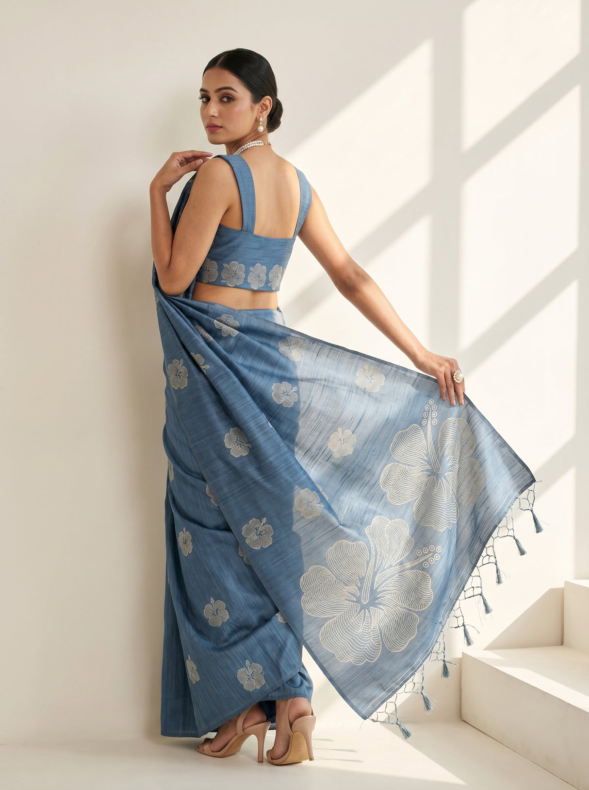 MIMOSA Saree Saree — pose 7 styling detail