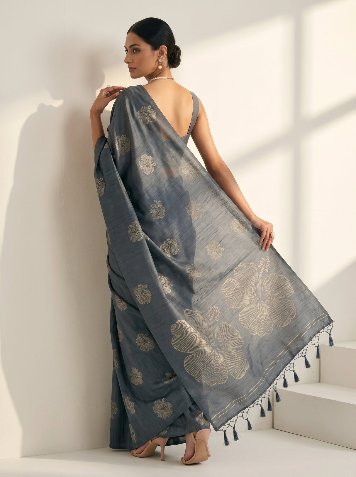MIMOSA Saree Saree — pose 7 styling detail