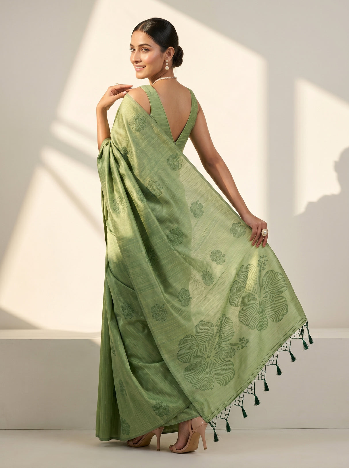 MIMOSA Saree Saree — pose 7 styling detail