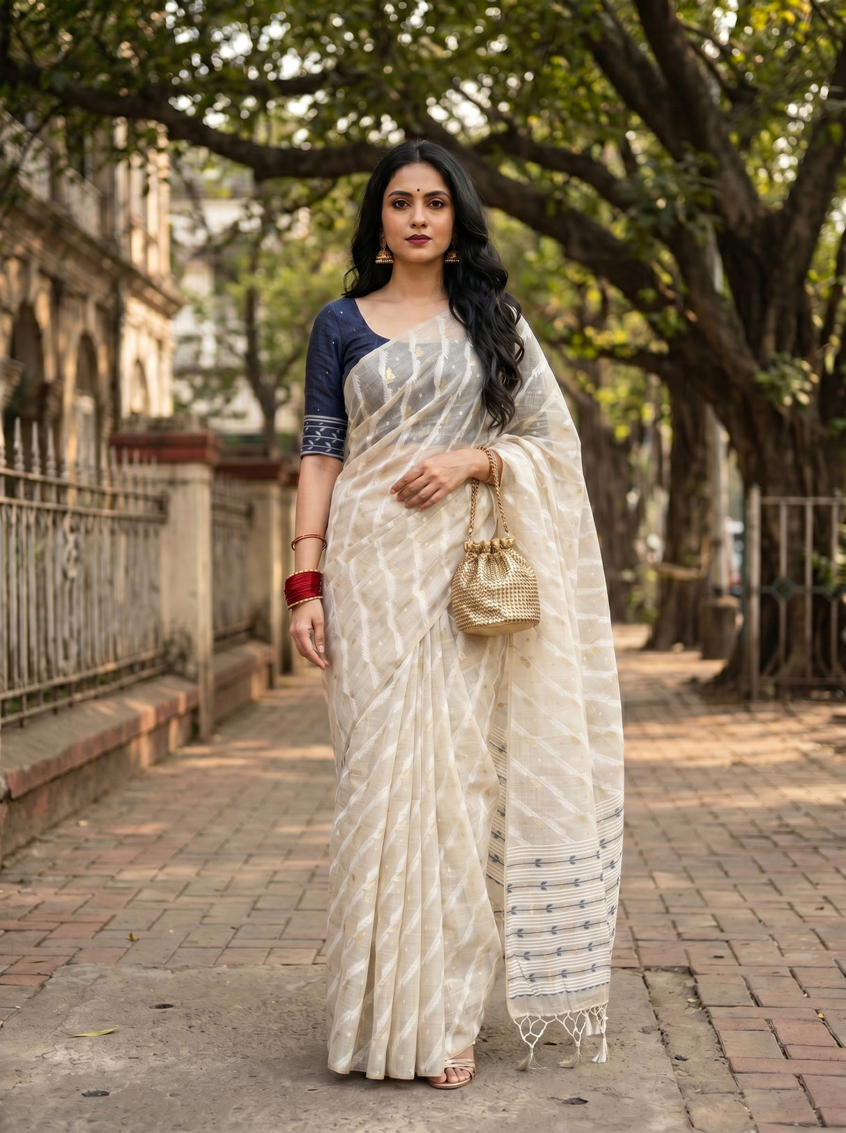 MIMOSA Saree Saree — pose 4 styling detail