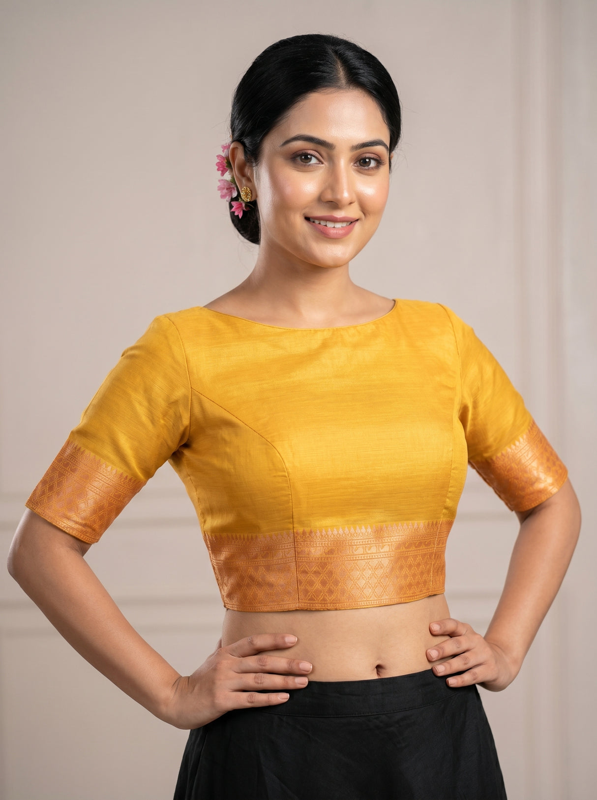 MIMOSA Gold Banarasi Linen Saree β blouse close-up