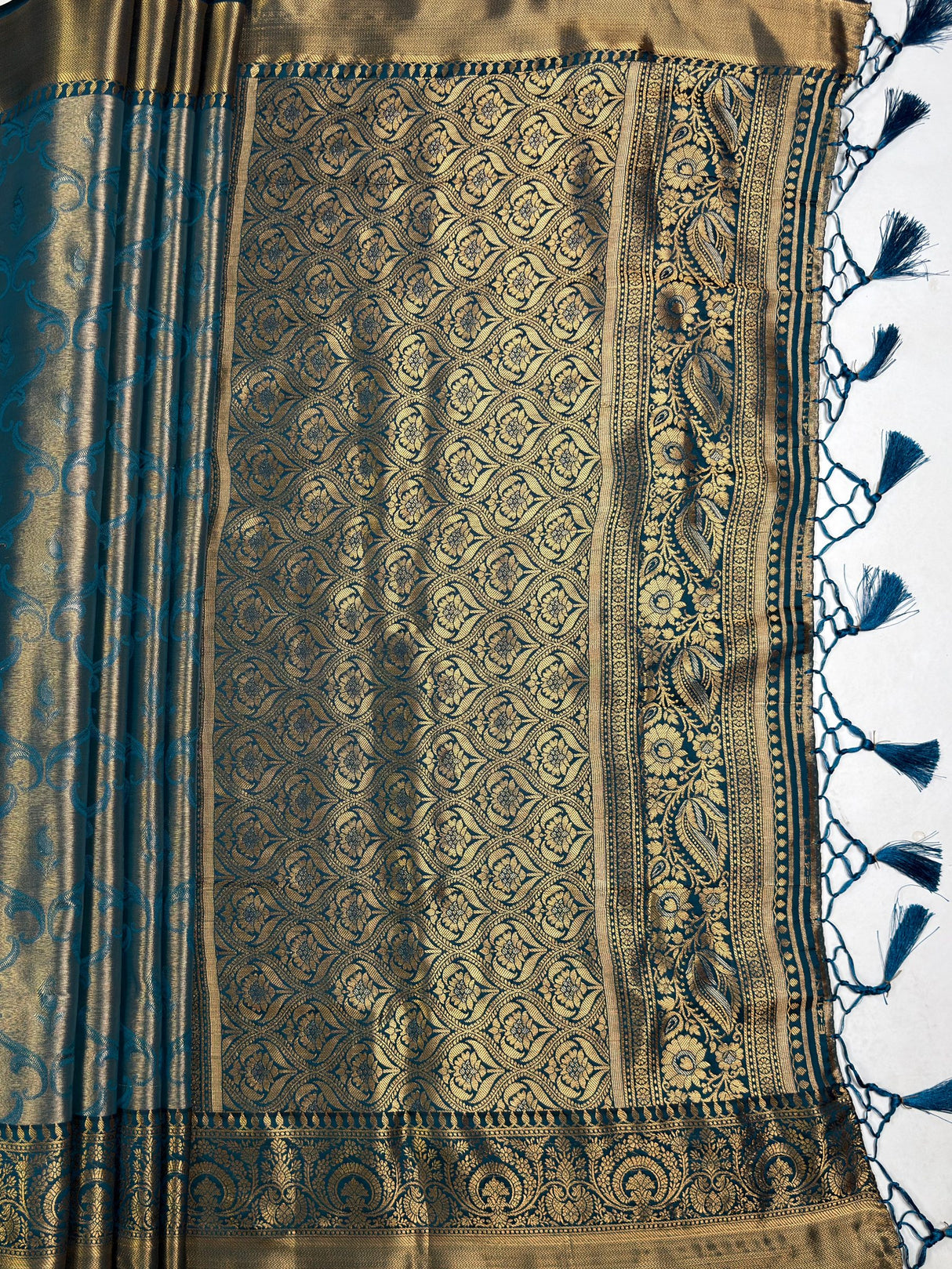MIMOSA Ananda Kanjivaram Art Silk Saree — pallu and zari work detail
