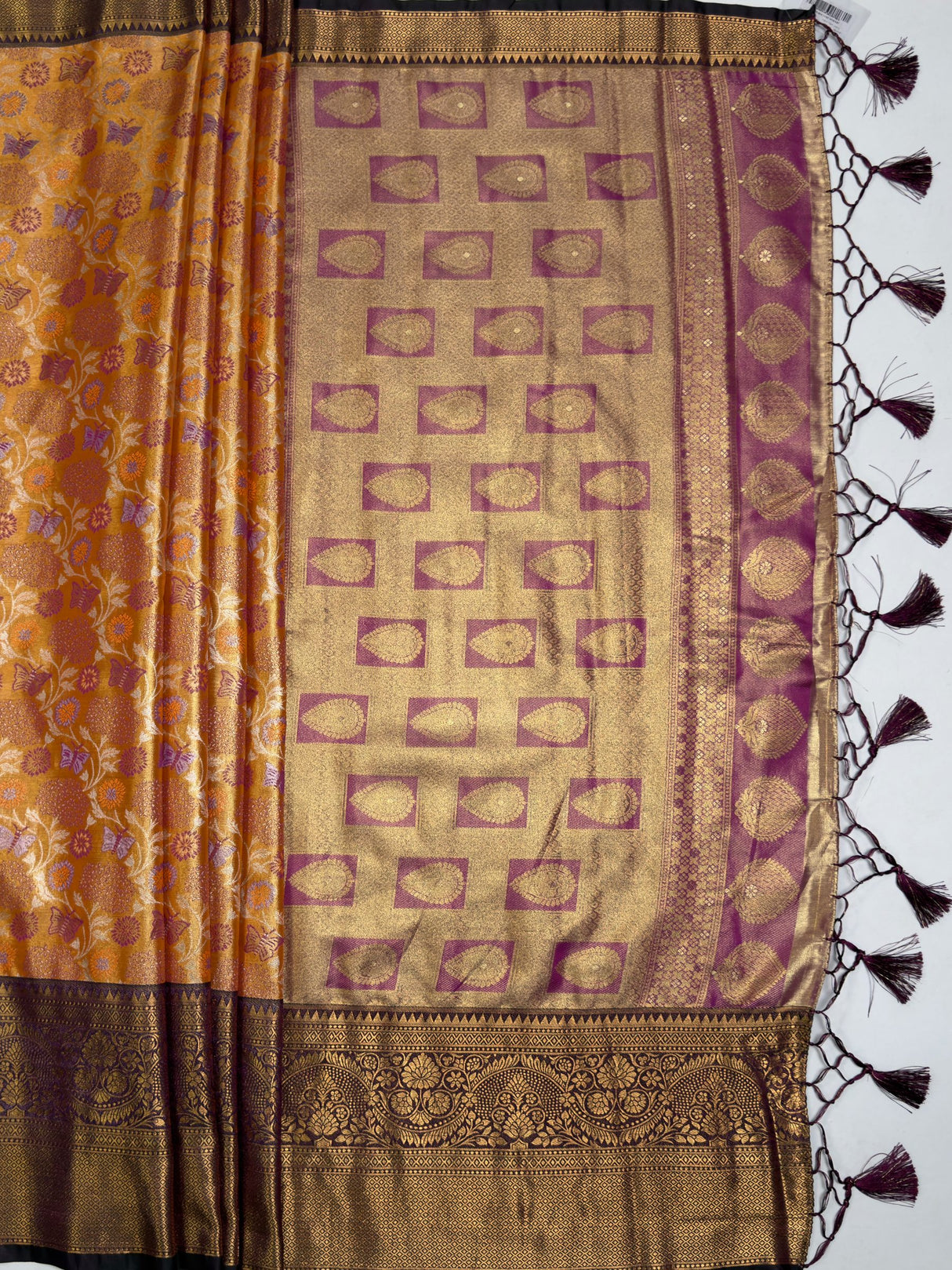 MIMOSA Orange Saree Saree — pallu and zari work detail