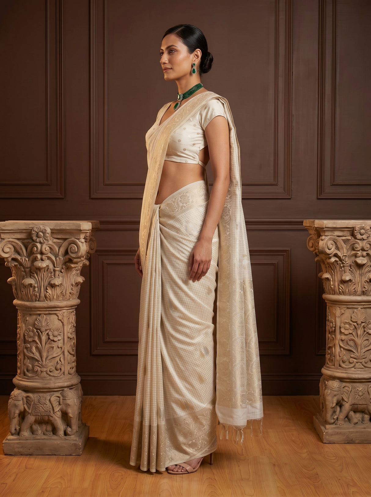 MIMOSA Saree Saree — pose 3 styling detail
