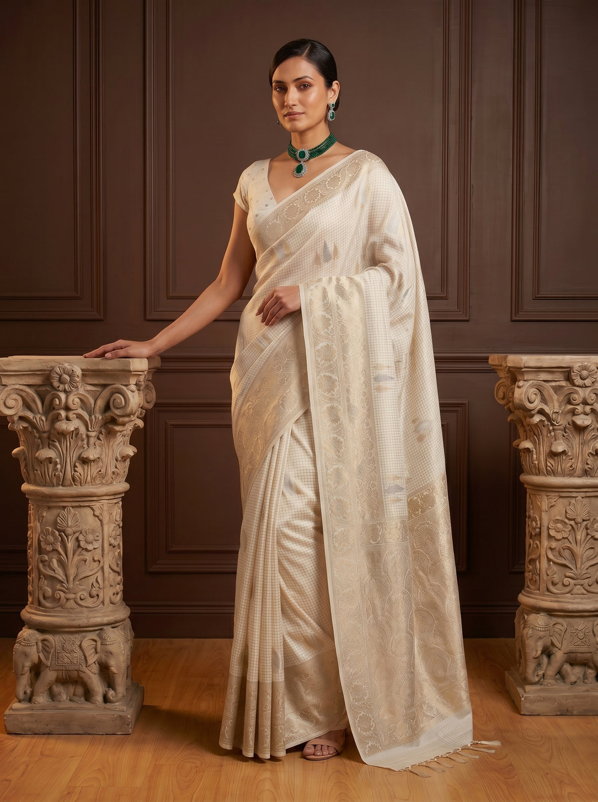 MIMOSA Saree Saree — pose 4 styling detail