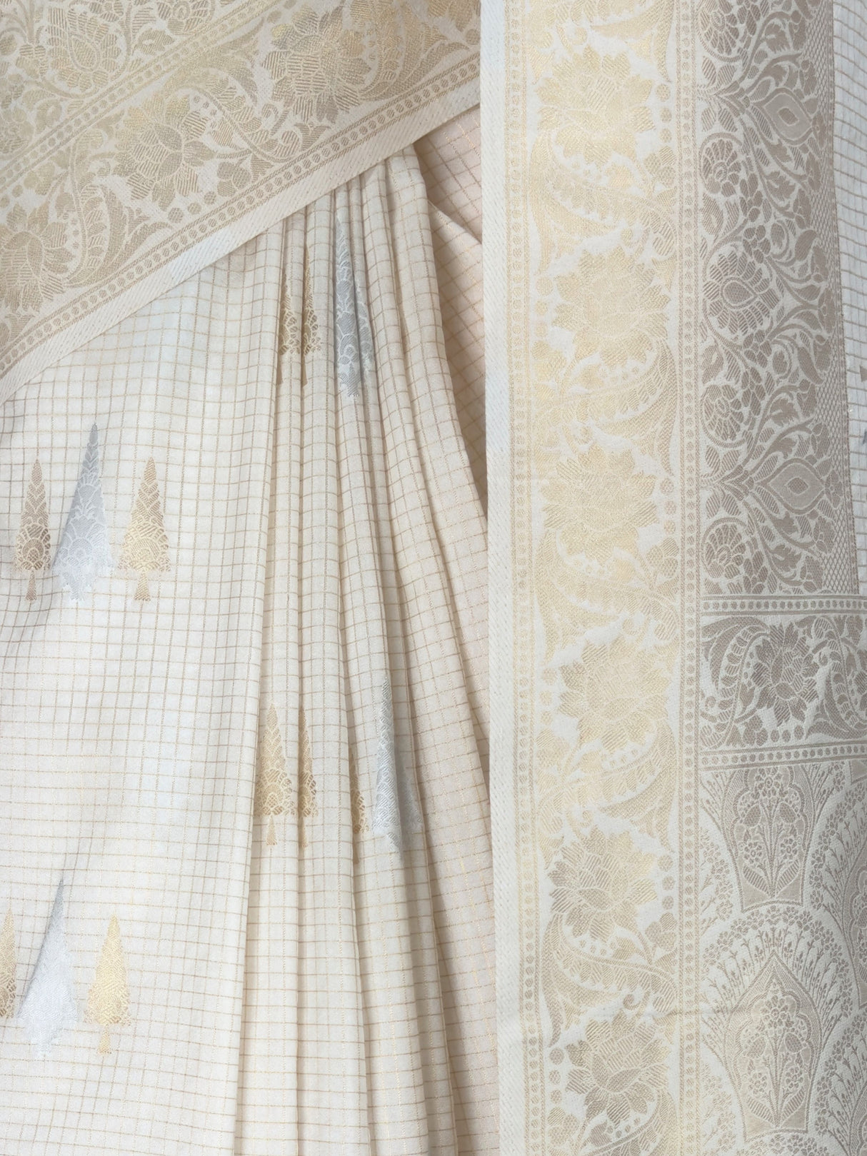 MIMOSA Saree Saree — fleets shot full lifestyle