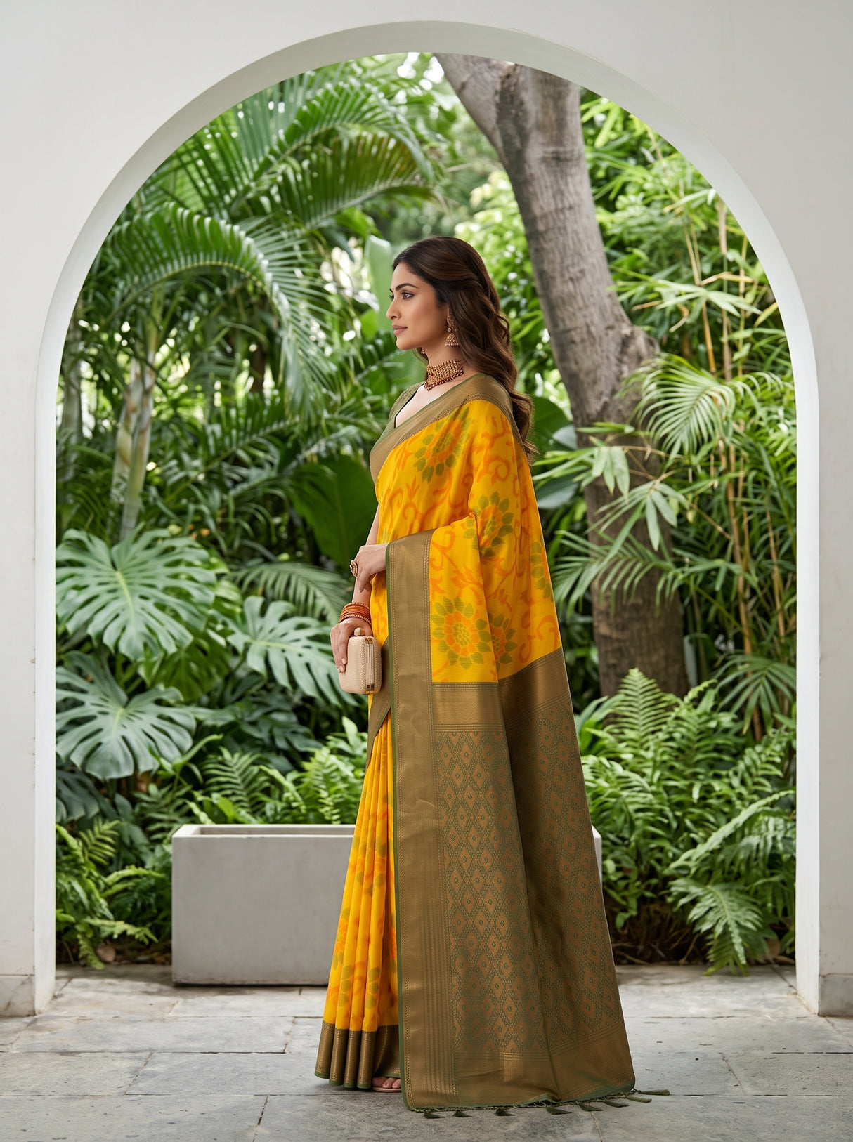 MIMOSA Saree Saree — pose 3 styling detail