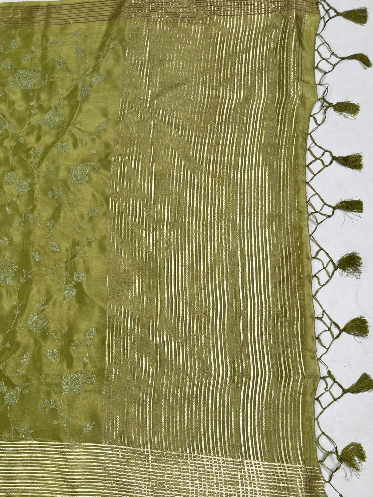 MIMOSA Olive Saree Saree — pallu and zari work detail