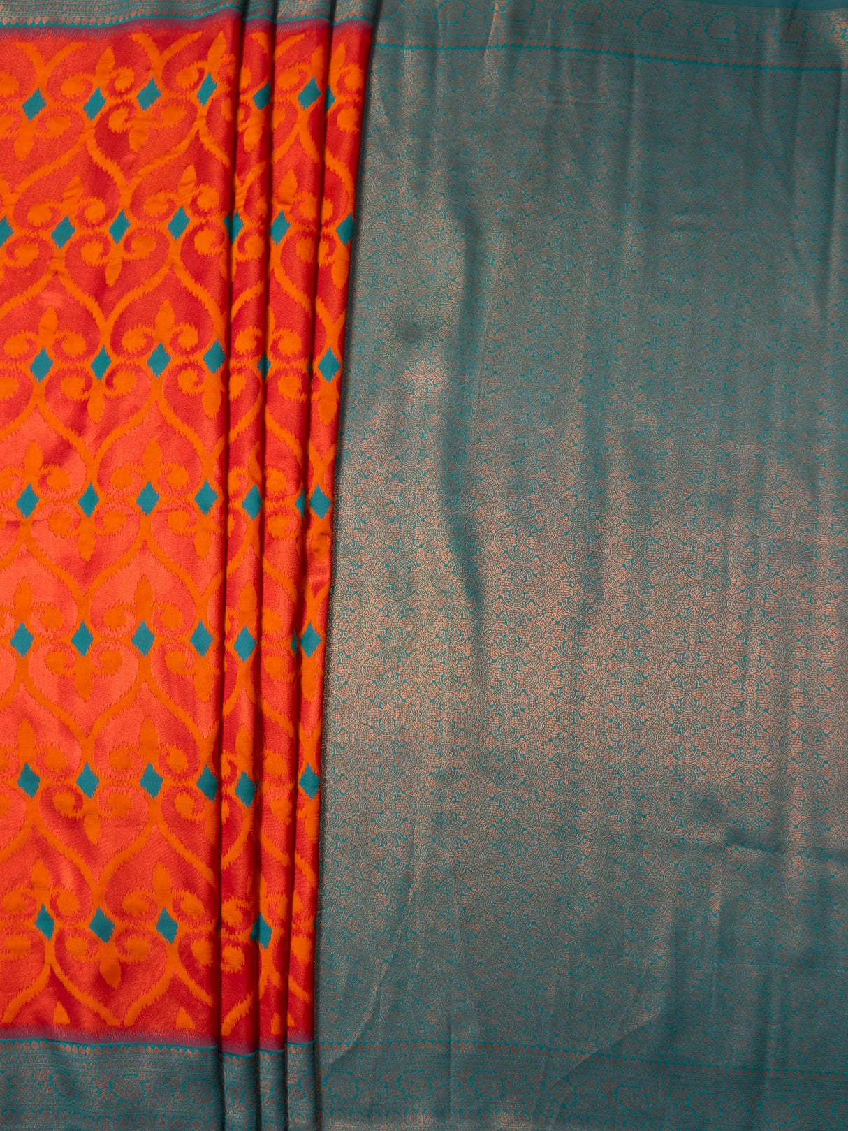MIMOSA Strawberry Saree Saree — pallu and zari work detail