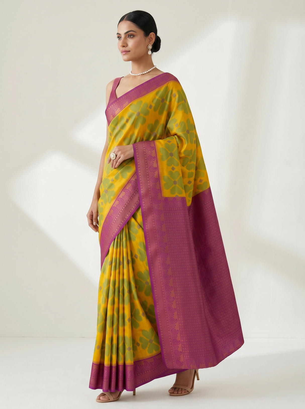 MIMOSA Gold Saree Saree — pose 9 styling detail