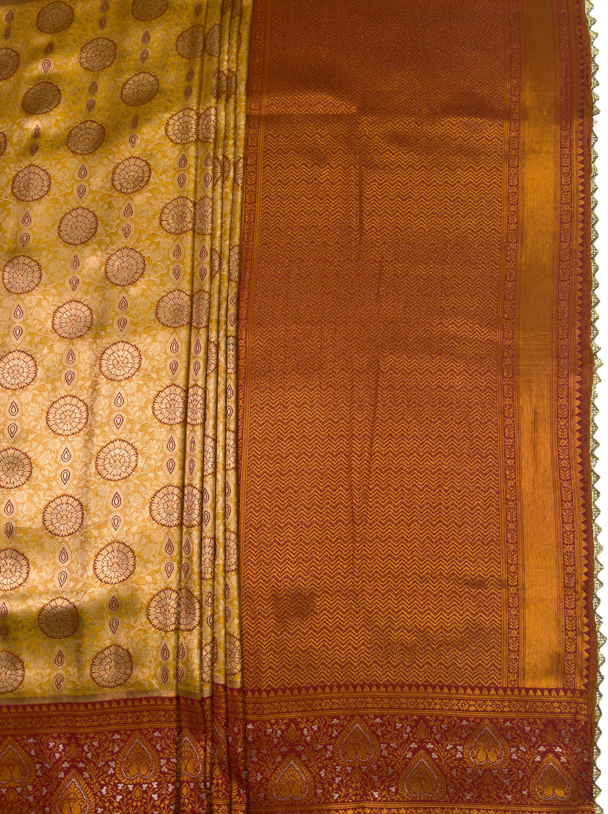 MIMOSA Gold Kanjivaram Art Silk Saree β pallu and zari work detail