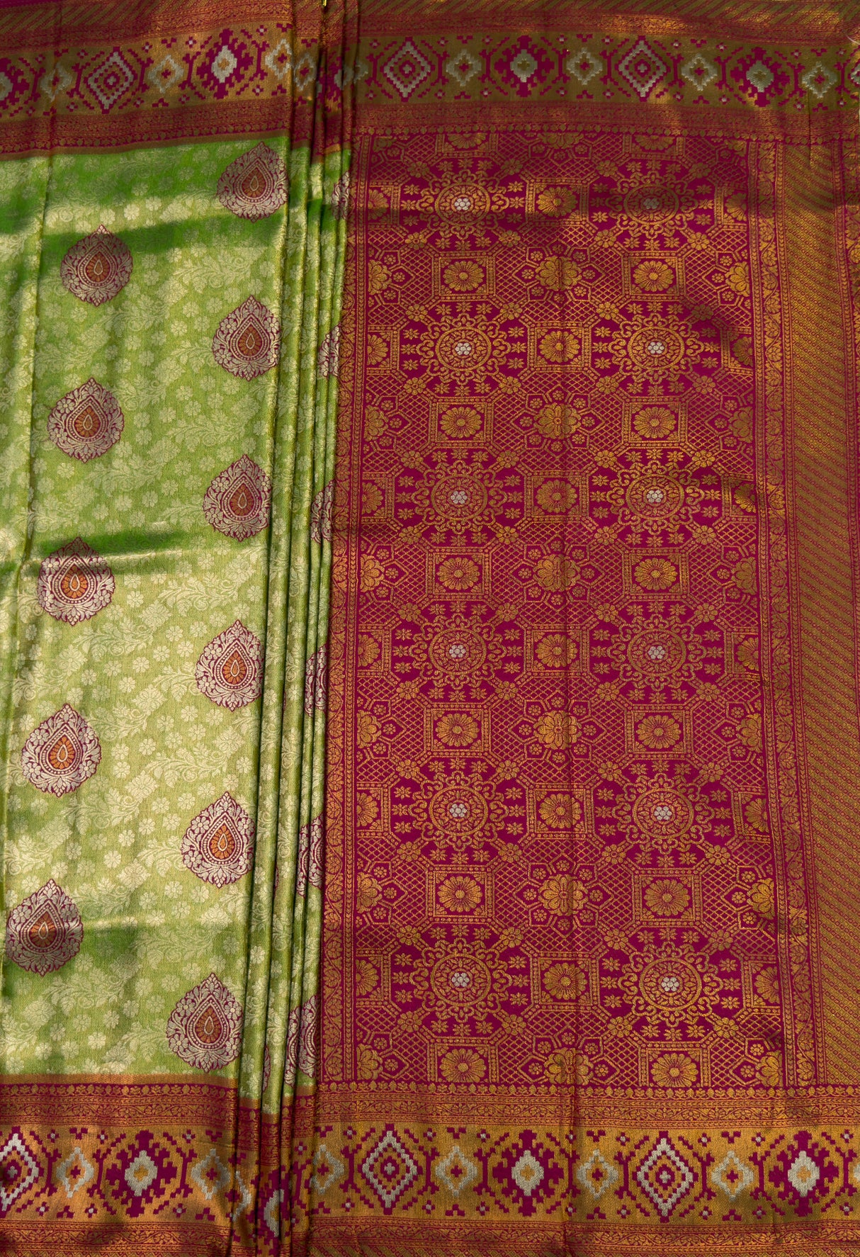 MIMOSA Olive Kanjivaram Art Silk Saree β pallu and zari work detail