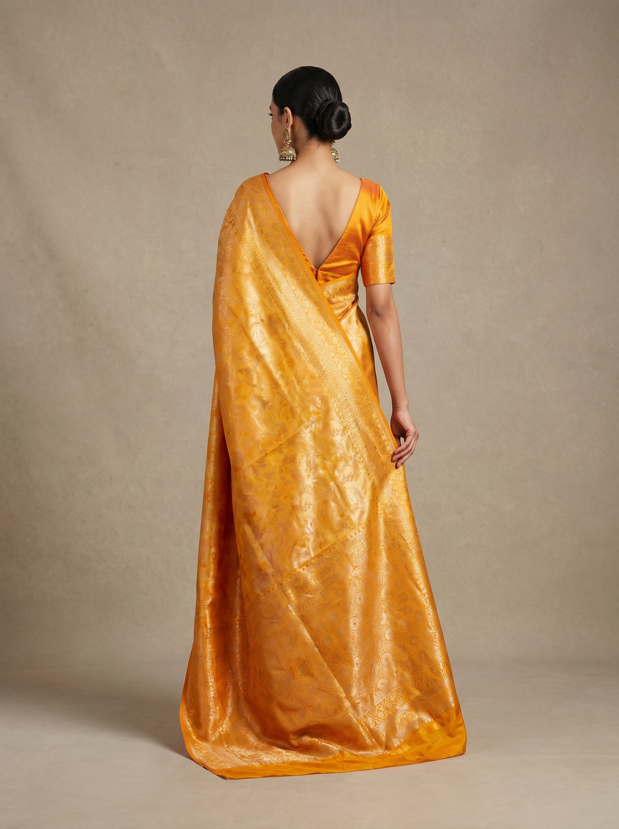 MIMOSA Saree Saree — pose 2 styling detail