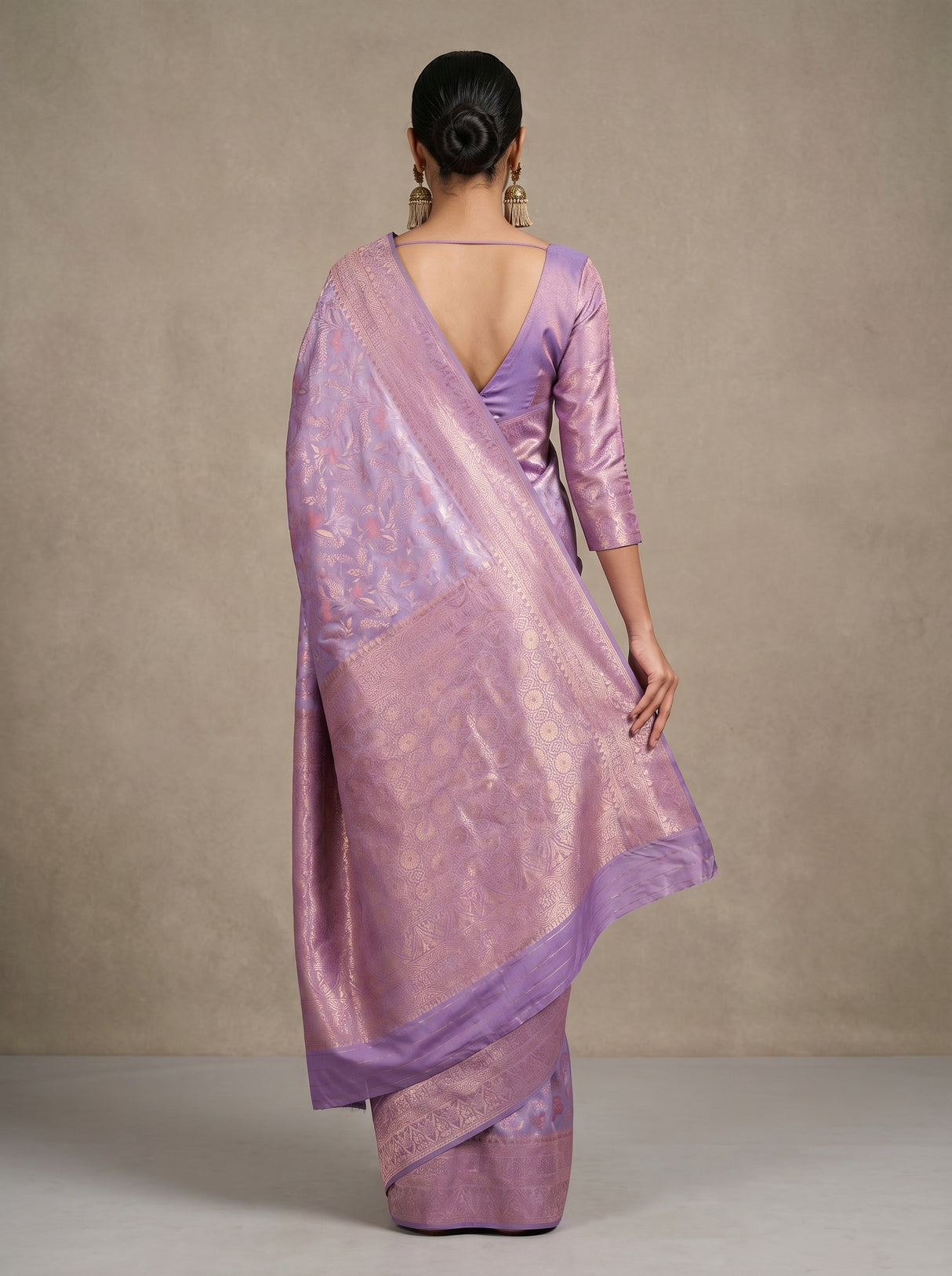 MIMOSA Saree Saree — pose 2 styling detail