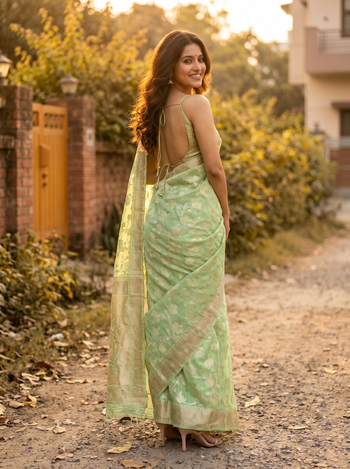 MIMOSA Saree Saree — pose 7 styling detail