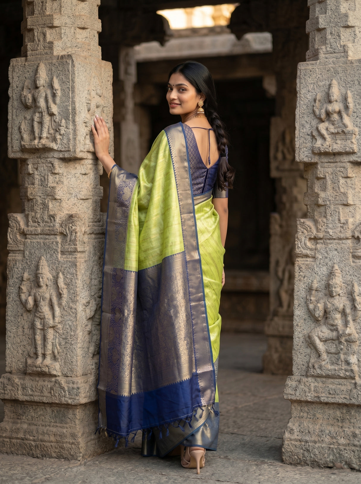 MIMOSA Saree Saree — pose 7 styling detail