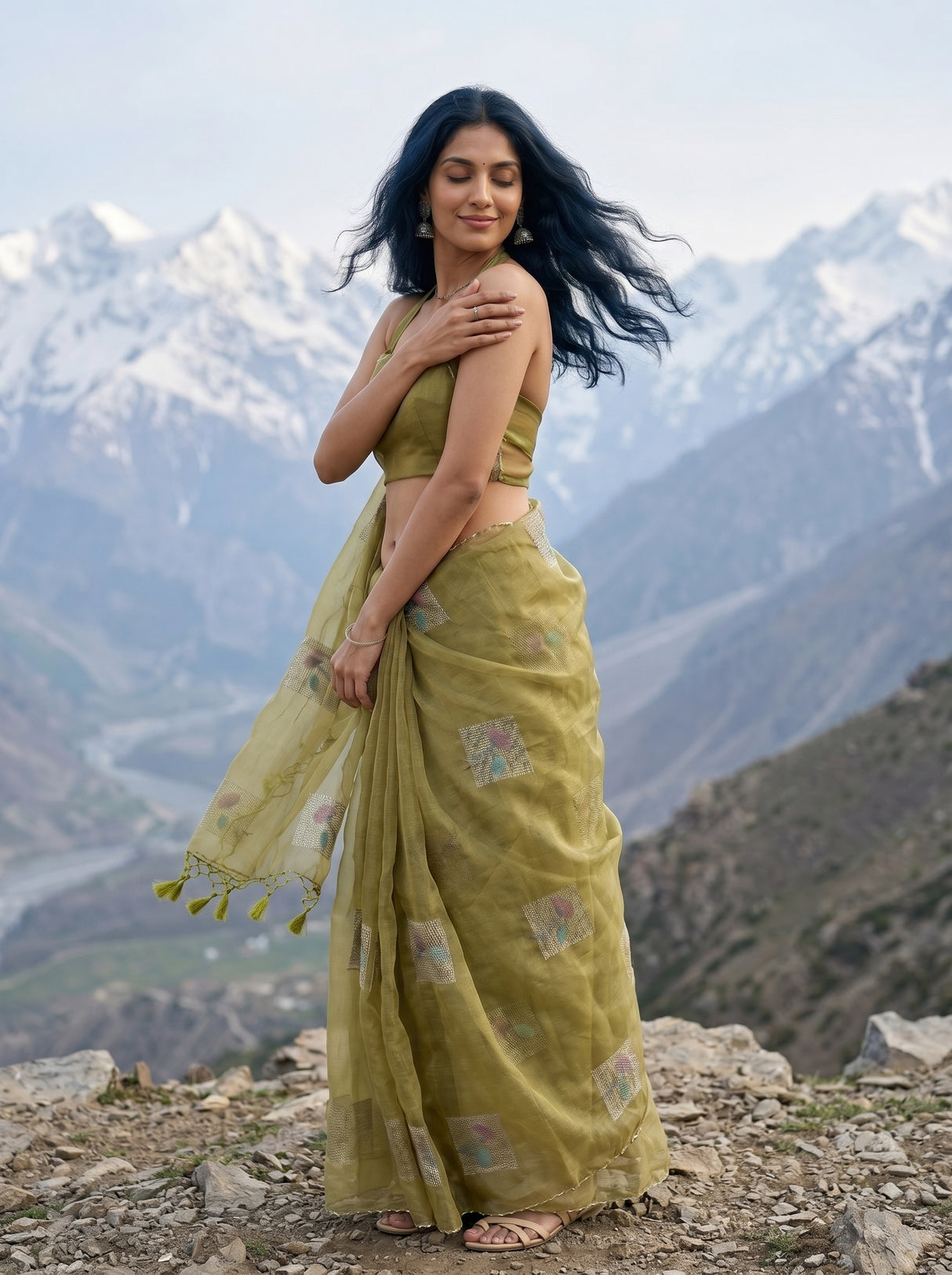 MIMOSA Saree Saree — pose 9 styling detail