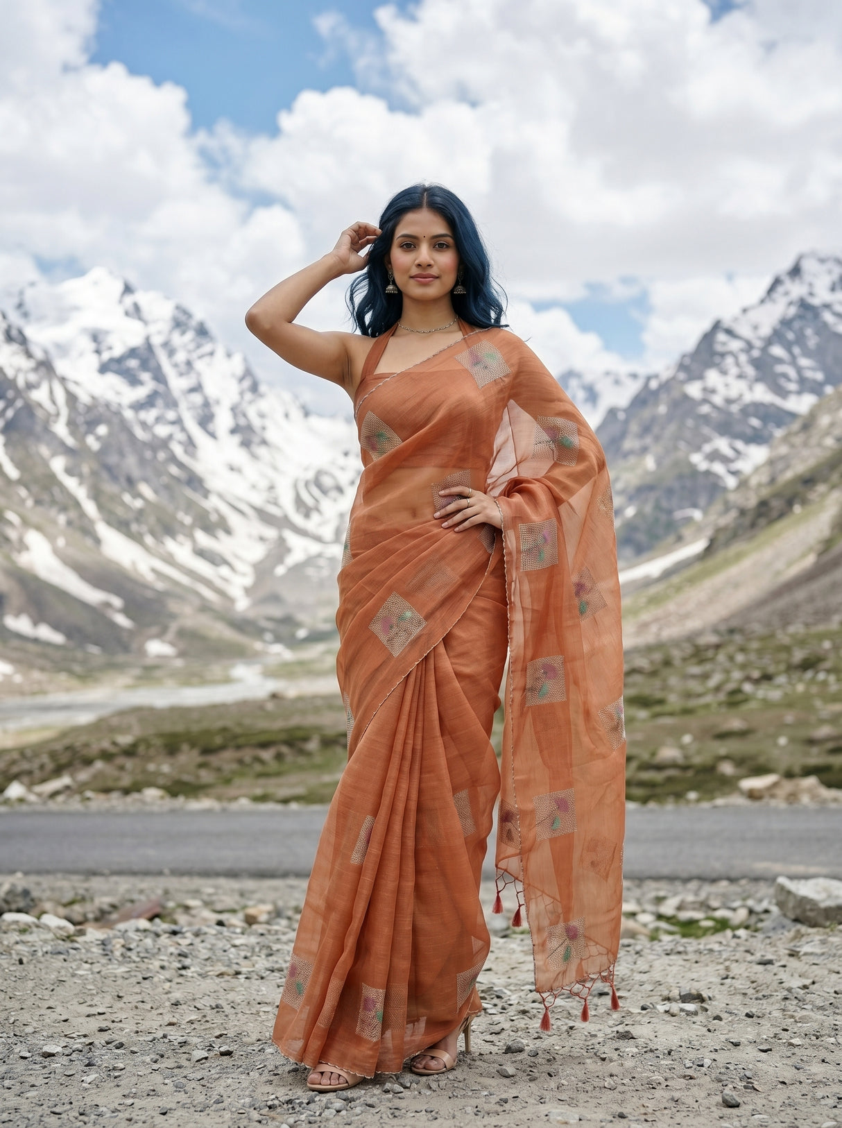 MIMOSA Saree Saree — pose 4 styling detail
