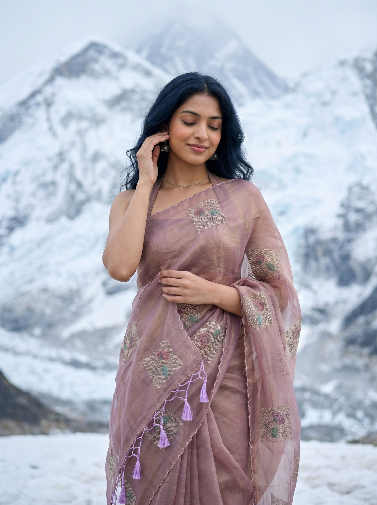 MIMOSA Saree Saree — pose 10 styling detail