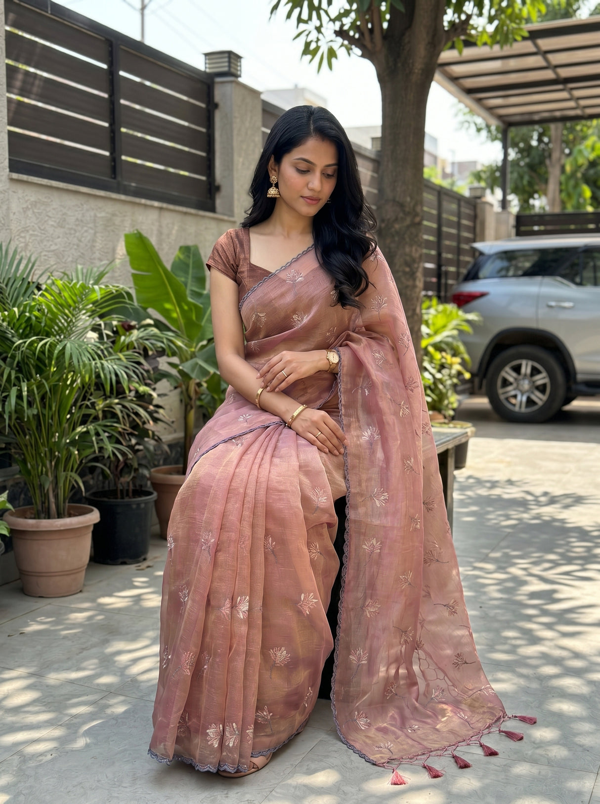 MIMOSA Saree Saree — pose 8 styling detail