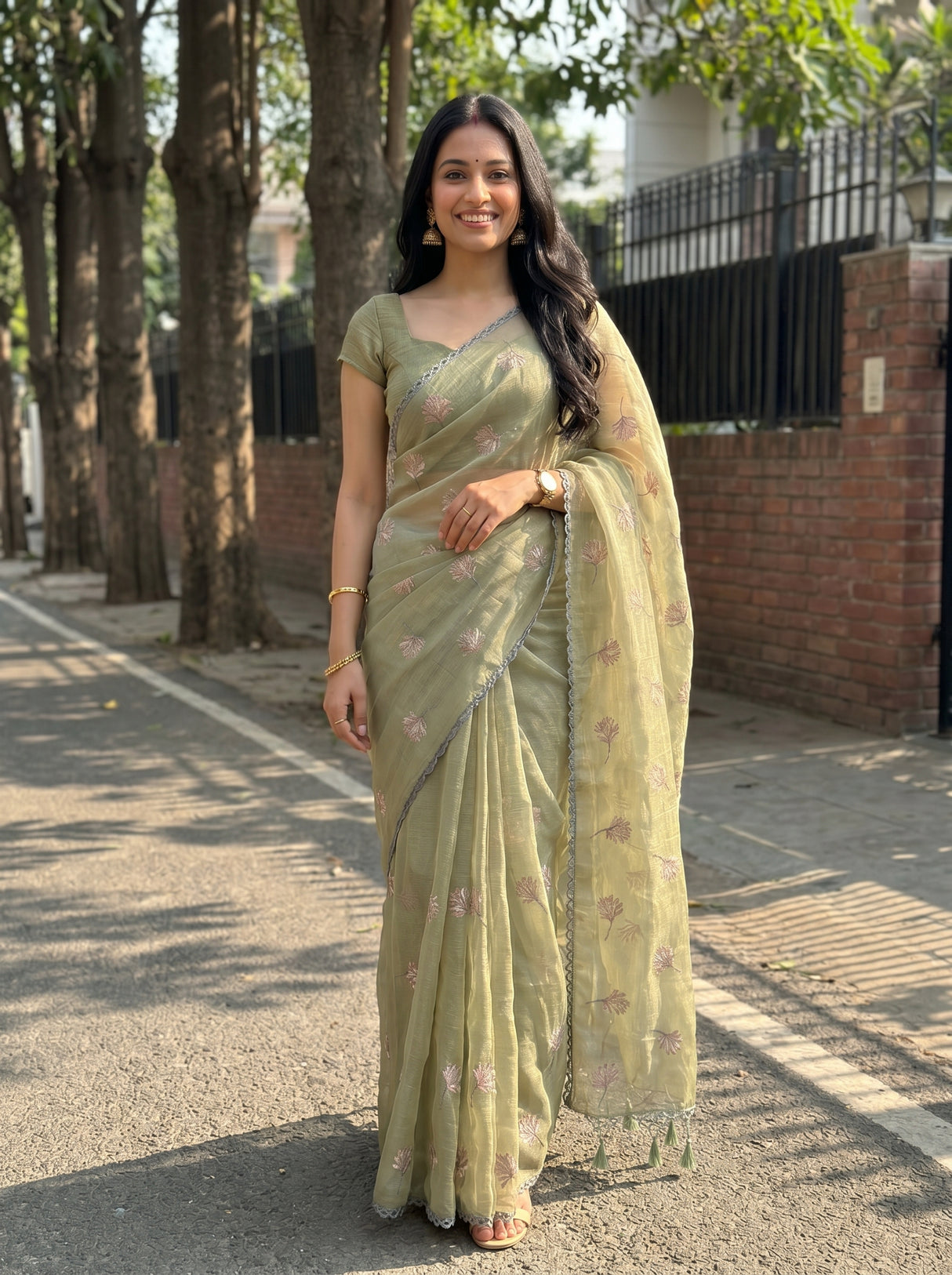 MIMOSA Saree Saree — pose 6 styling detail