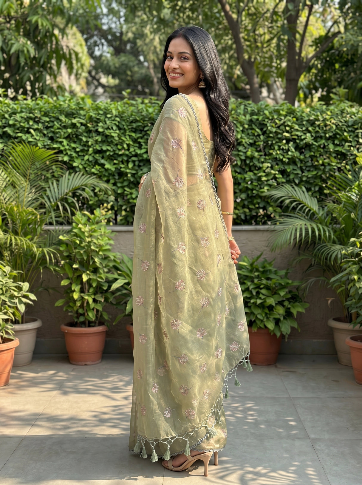 MIMOSA Saree Saree — pose 7 styling detail