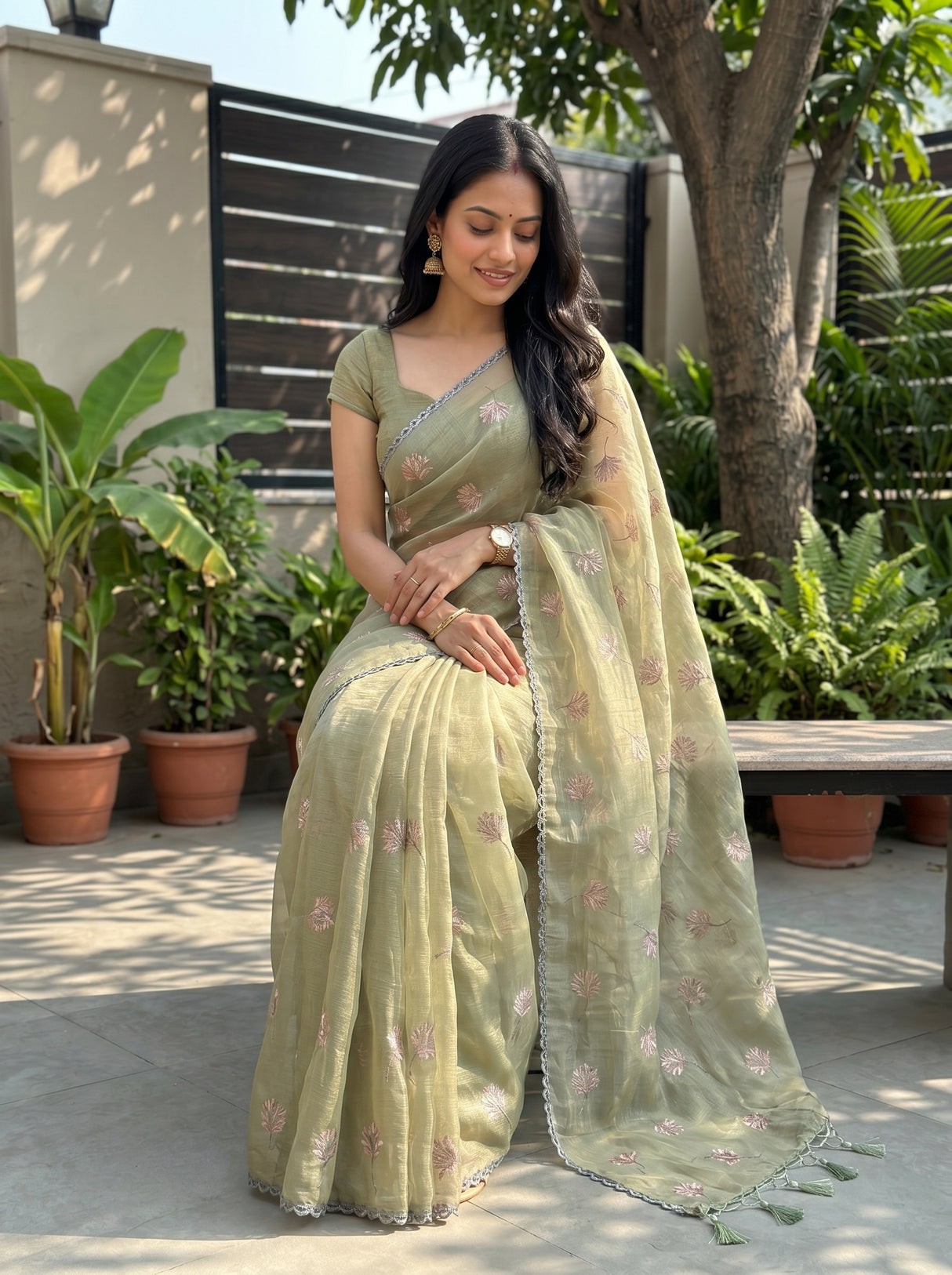 MIMOSA Saree Saree — pose 8 styling detail