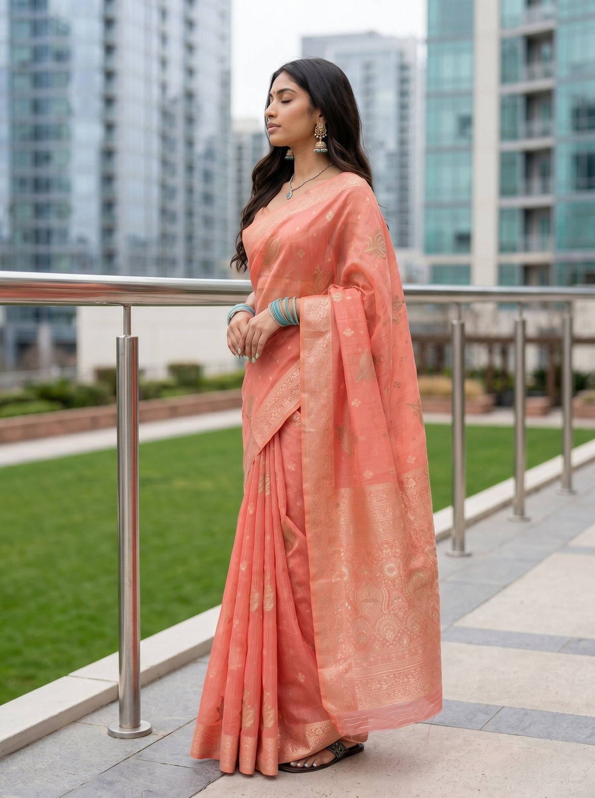 MIMOSA Saree Saree — pose 3 styling detail