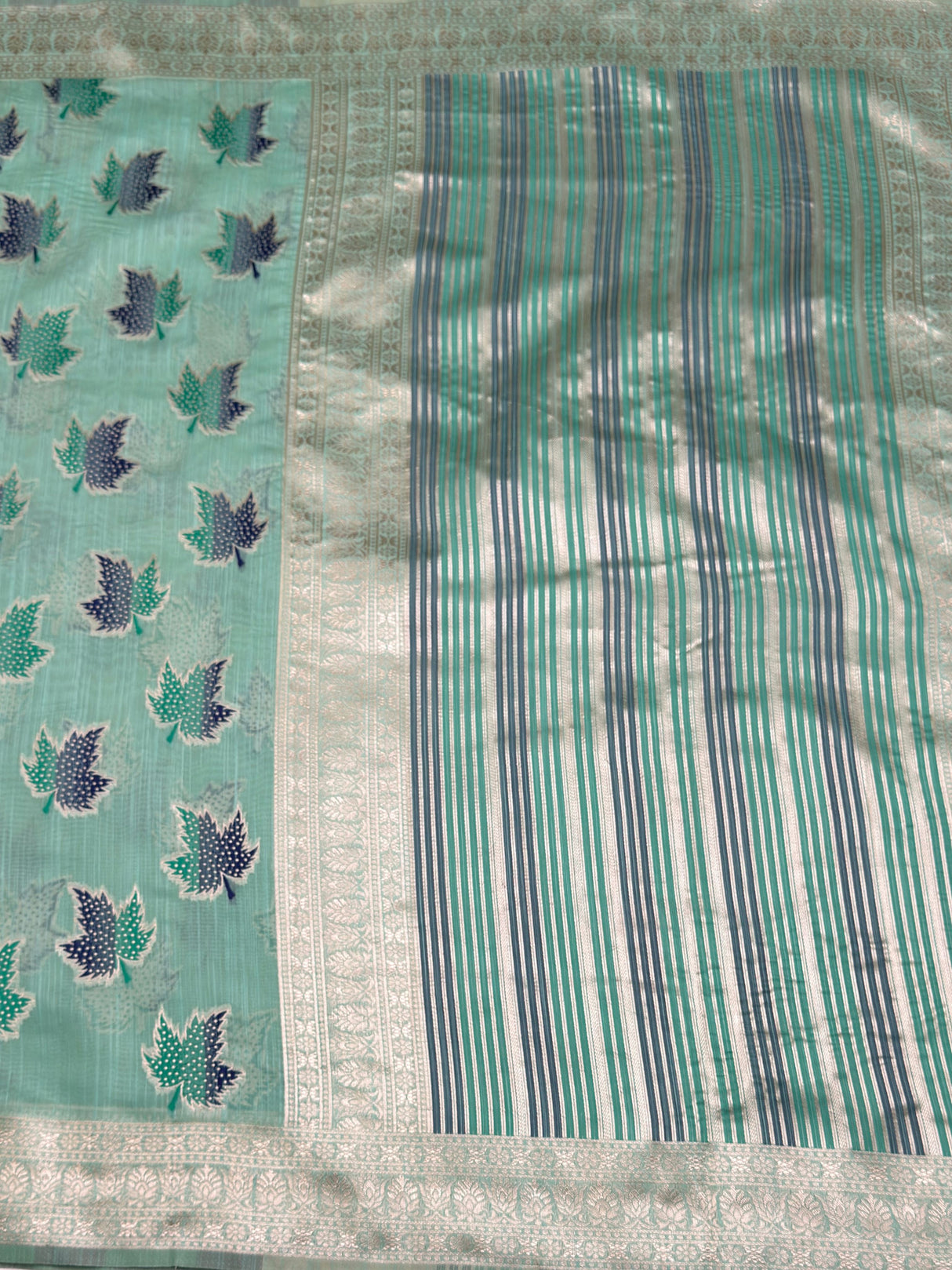 MIMOSA Saree Saree — pallu and zari work detail