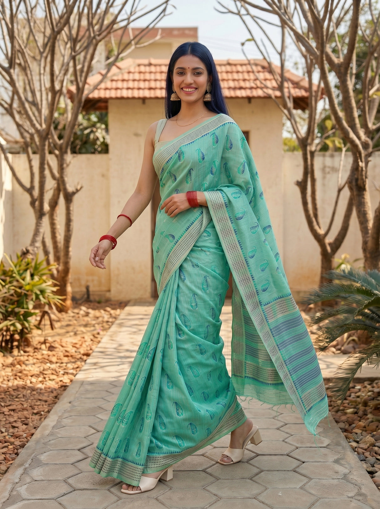 MIMOSA Rama Banarasi Linen Saree β pose 6 styling detail