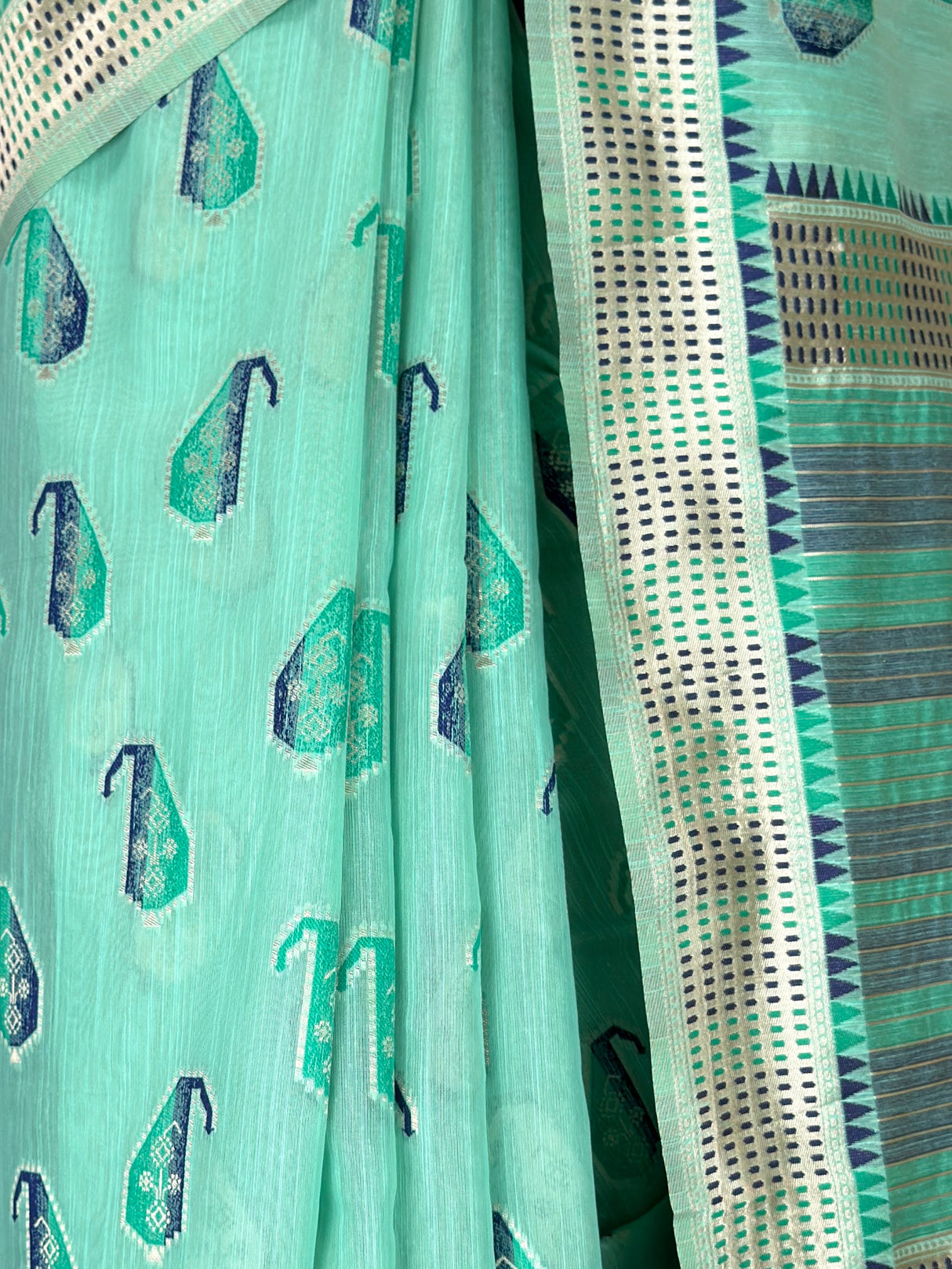 MIMOSA Rama Banarasi Linen Saree β fleets shot full lifestyle