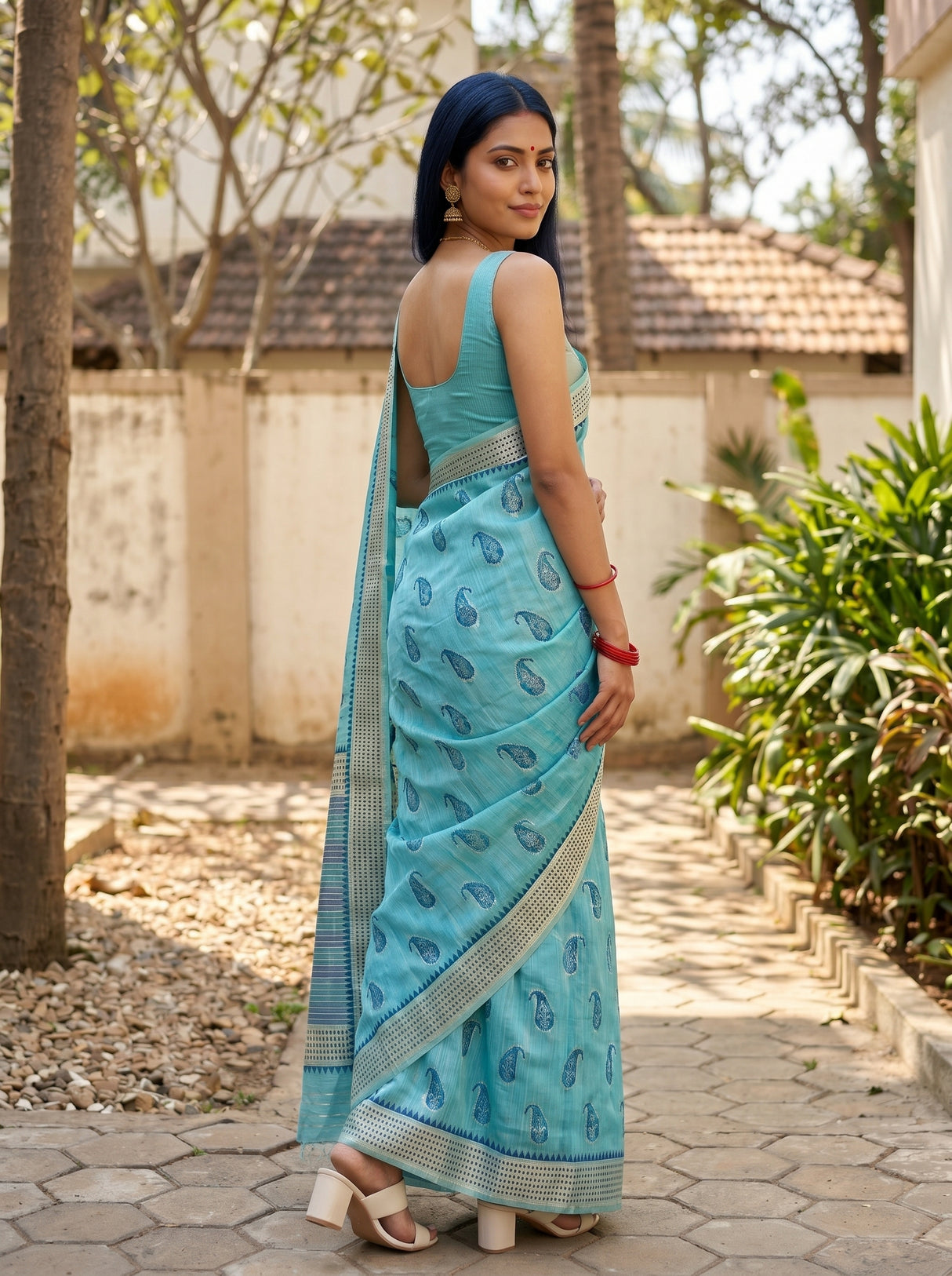 MIMOSA Sapphire Banarasi Linen Saree β pose 7 styling detail