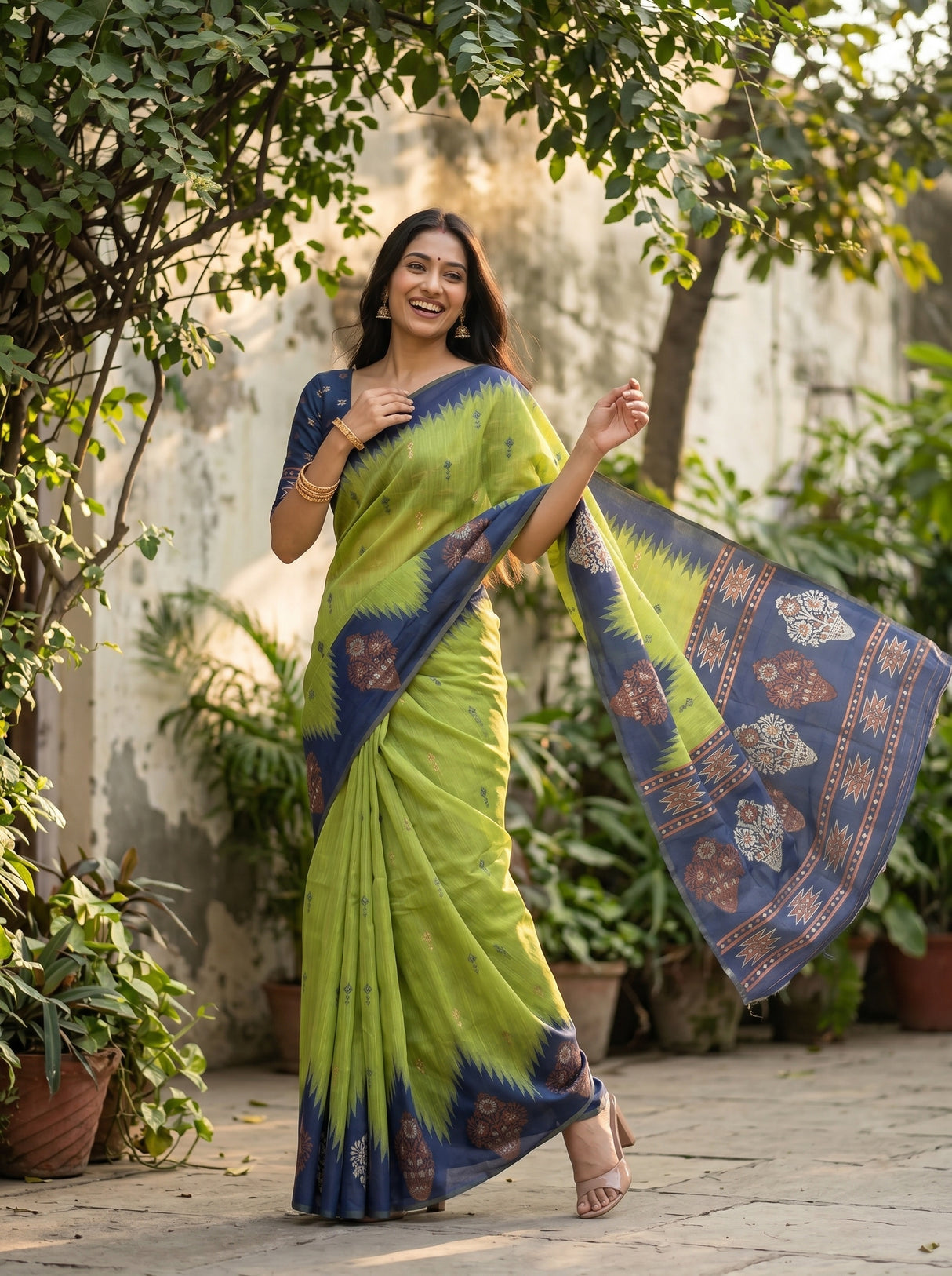 MIMOSA Saree Saree — pose 5 styling detail