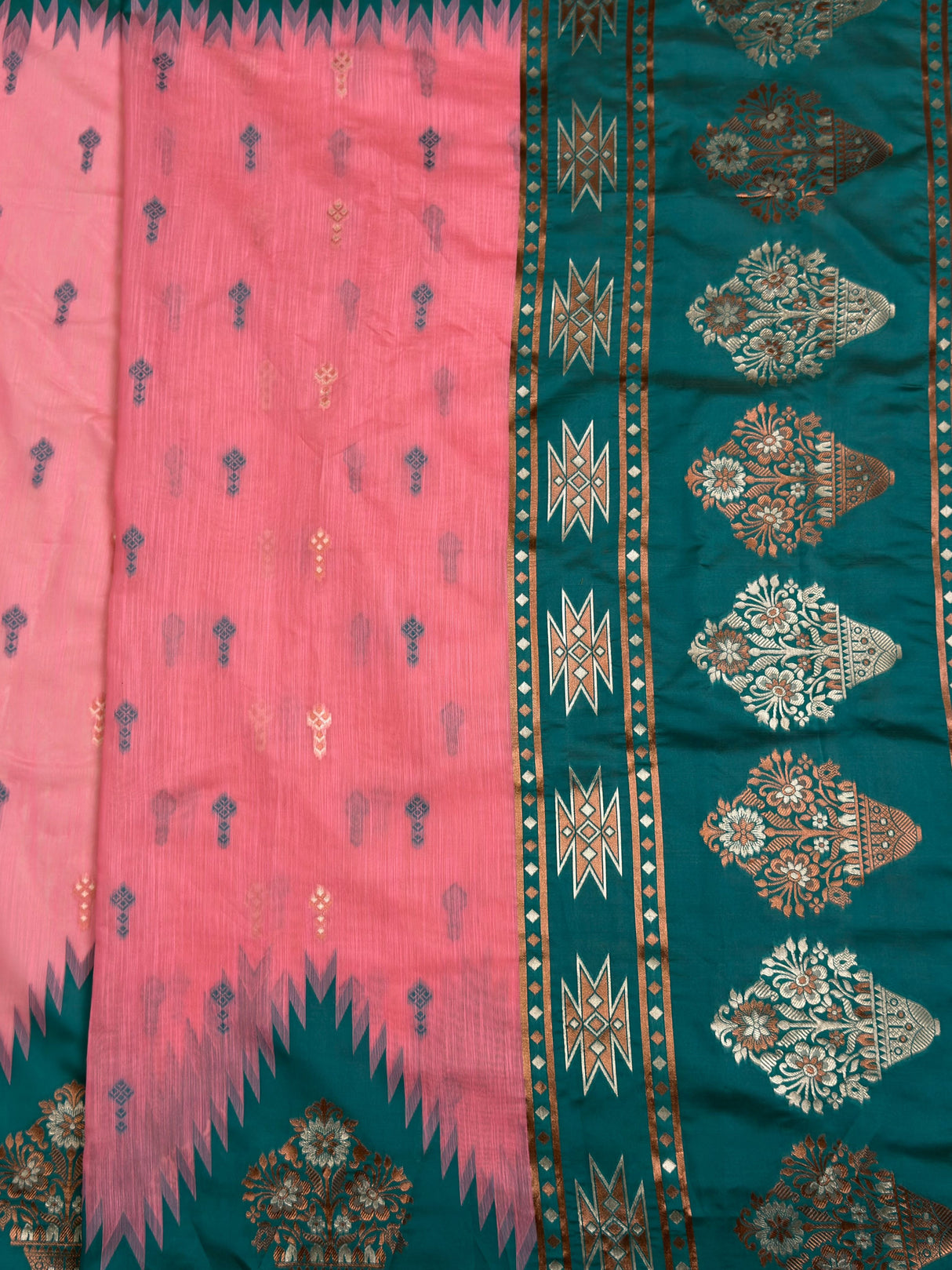 MIMOSA Saree Saree — pallu and zari work detail