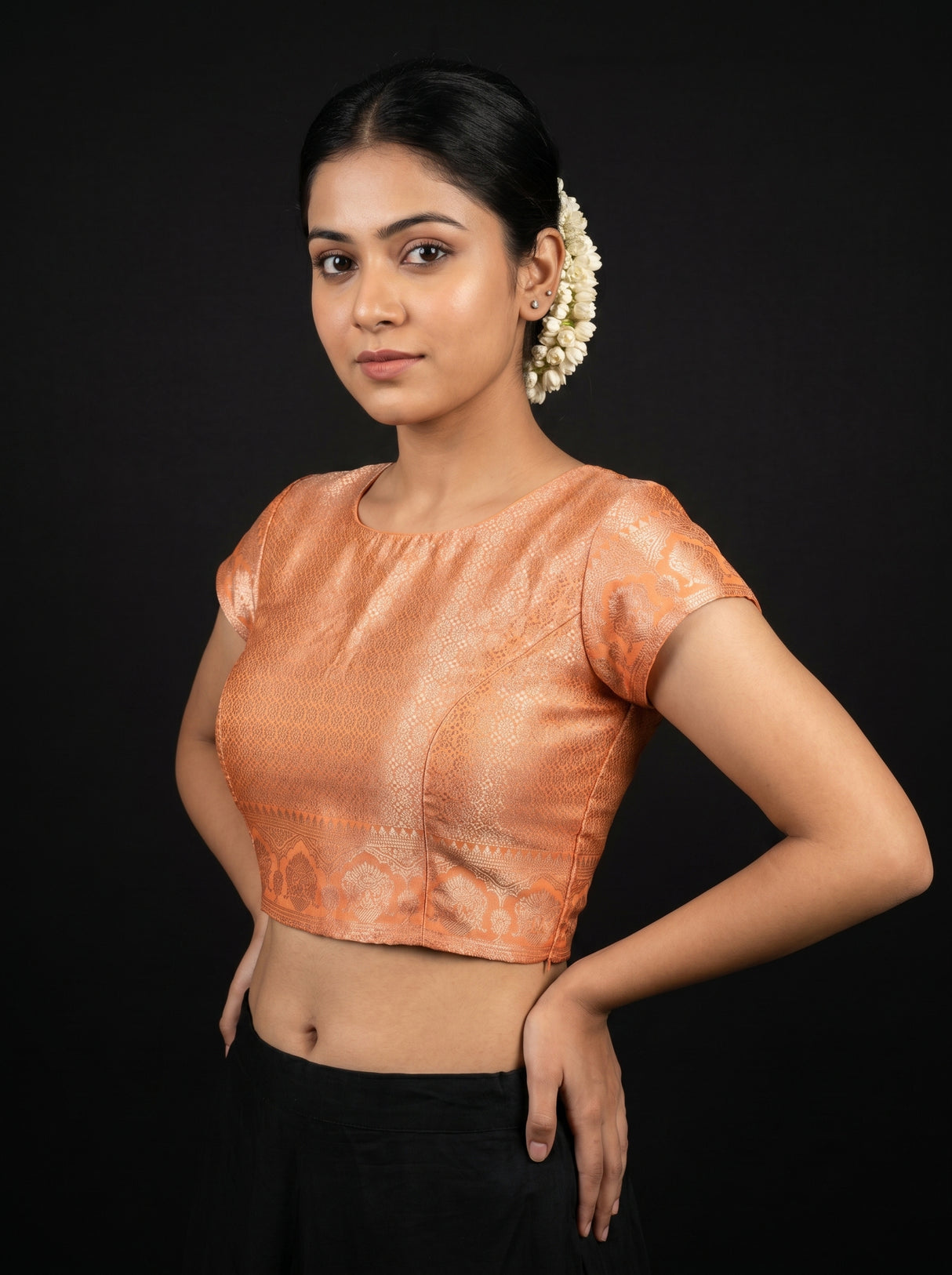 MIMOSA Peach Kanjivaram Art Silk Saree β Footwear and Hem Detail