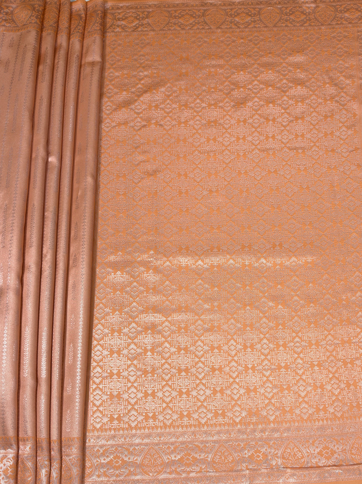 MIMOSA Peach Kanjivaram Art Silk Saree β pallu and zari work detail