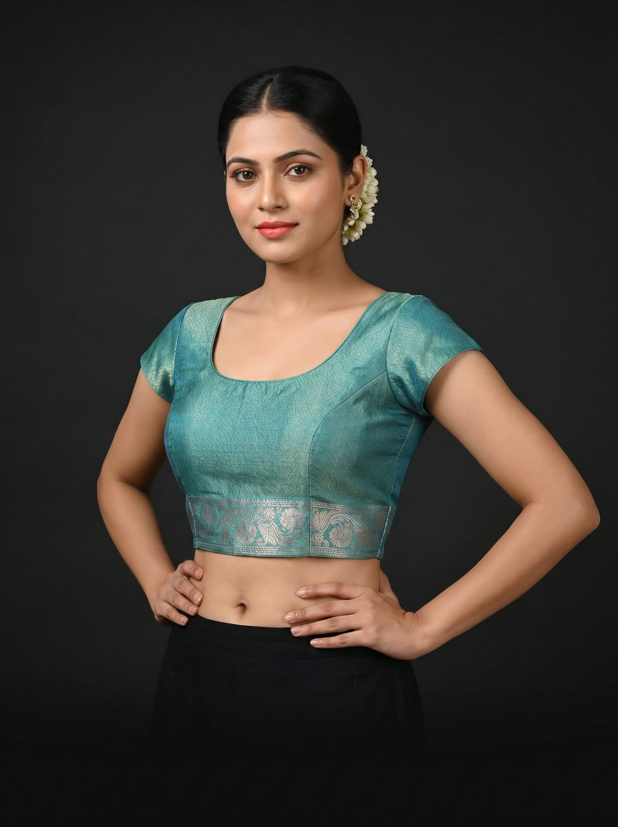 MIMOSA Ananda Saree Saree — blouse close-up