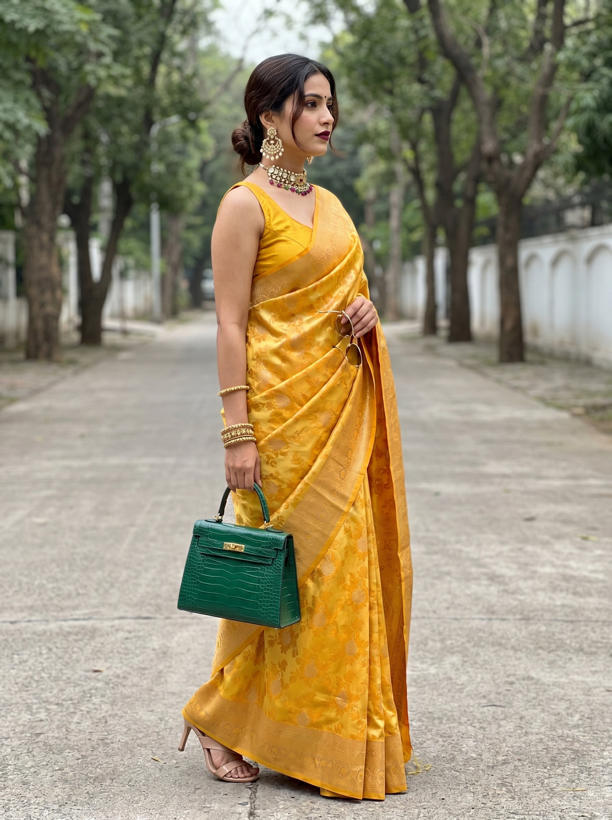 MIMOSA Saree Saree β pose 3 styling detail