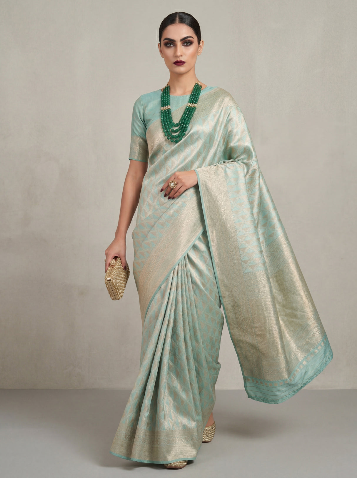 MIMOSA Ananda Kanjivaram Art Silk Saree — Close-up of Pallu