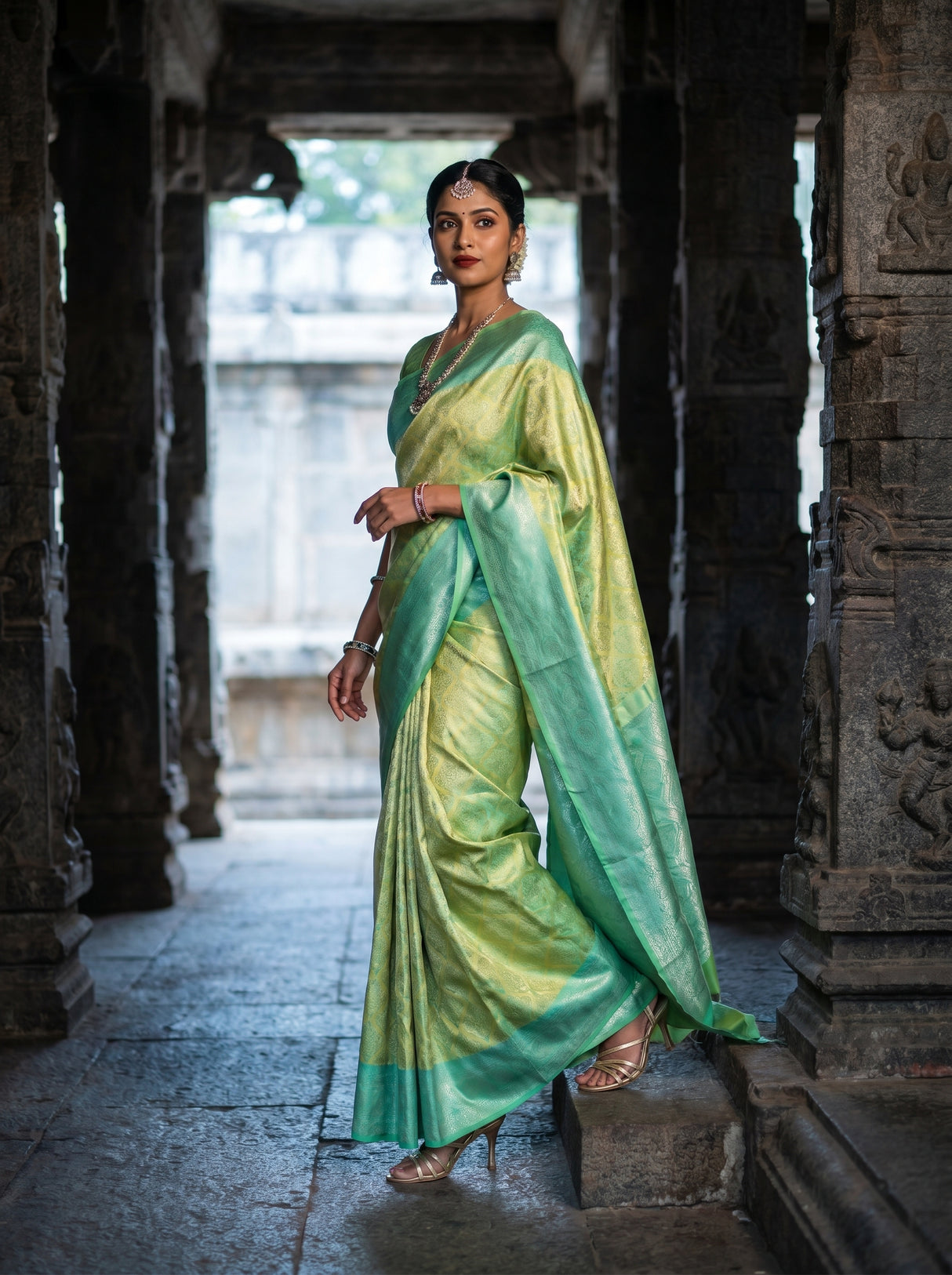 MIMOSA Olive Kanjivaram Art Silk Saree — Detail of Pallu Fabric