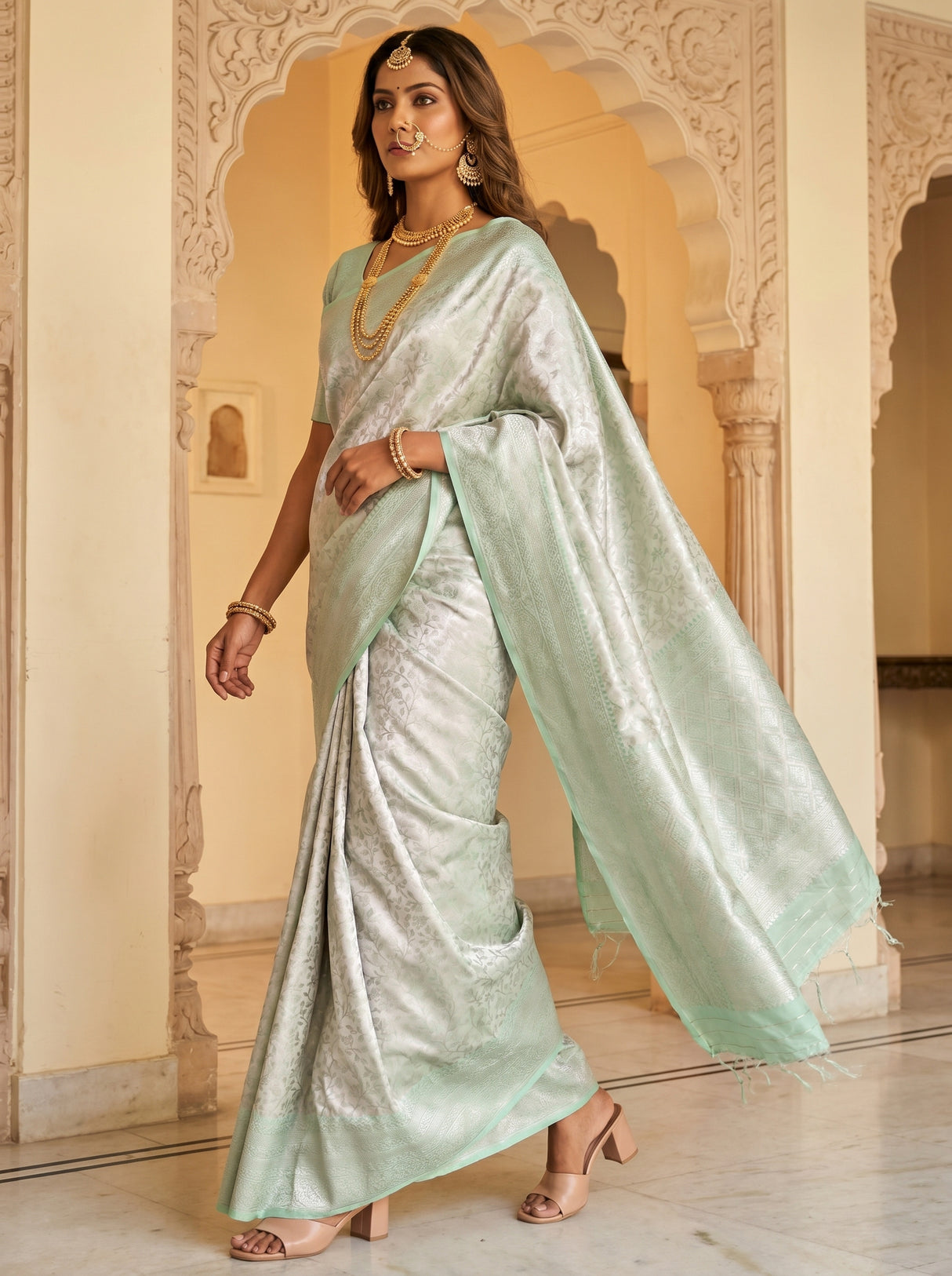 MIMOSA Liril Kanjivaram Art Silk Saree β view of the pallu and pleats