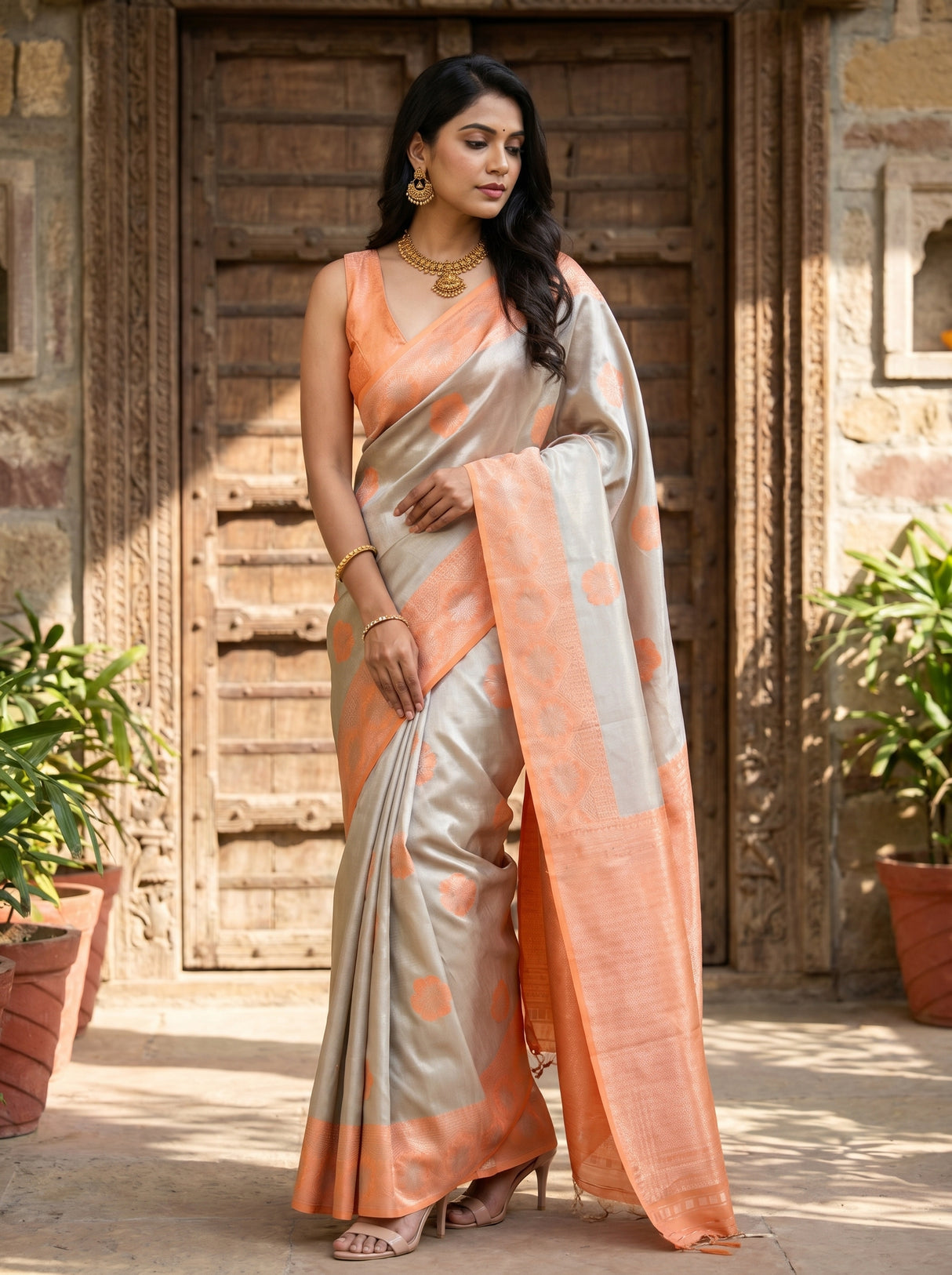 MIMOSA Saree Saree β pose 4 styling detail