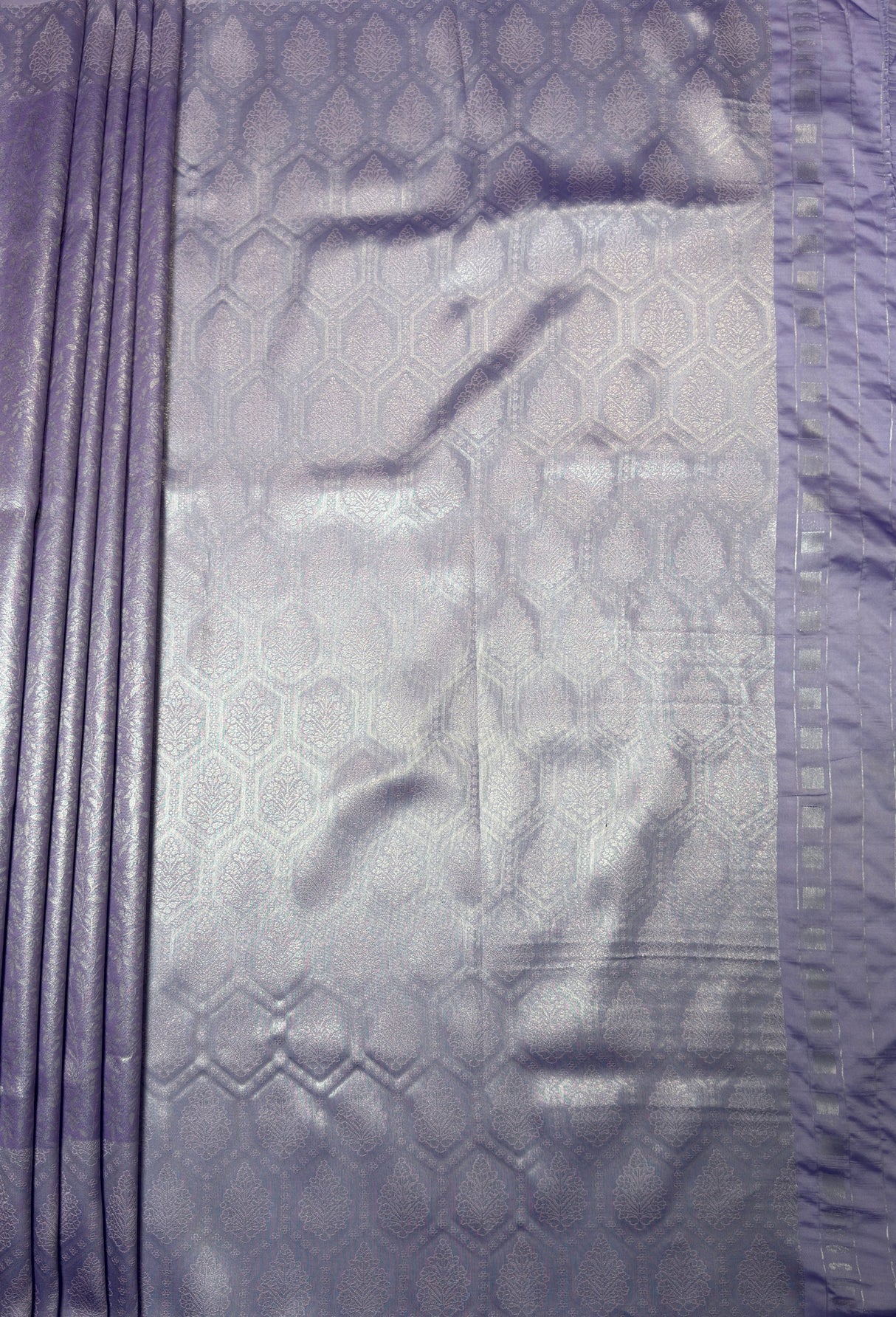 MIMOSA Violet Kanjivaram Art Silk Saree β pallu and zari work detail