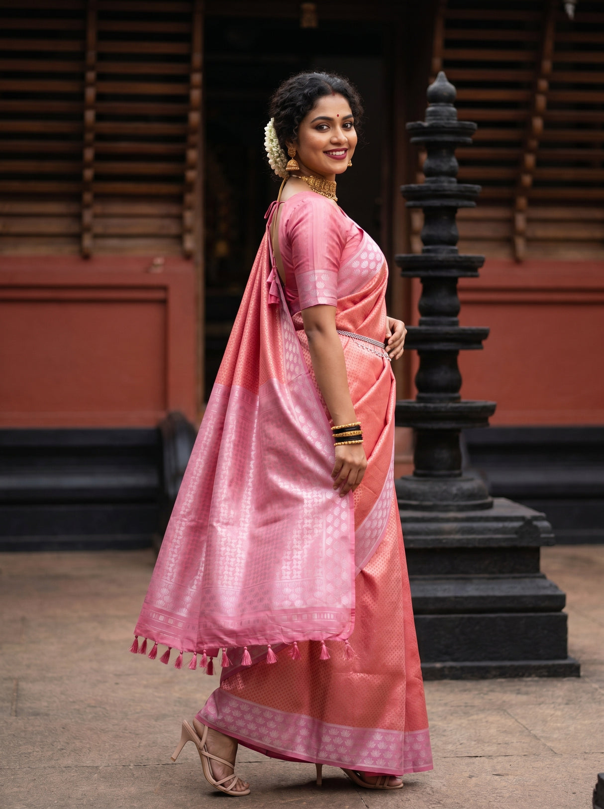 MIMOSA Strawberry Kanjivaram Art Silk Saree β pose 8 styling detail