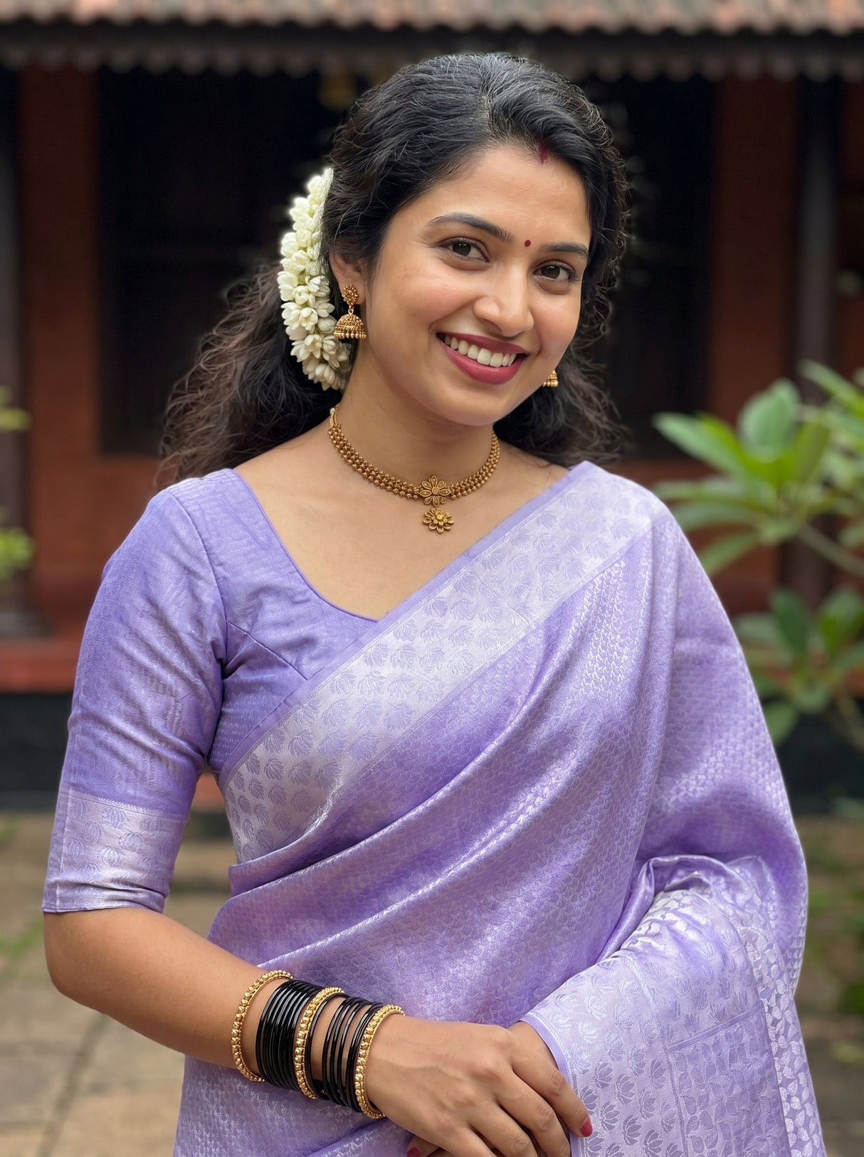 MIMOSA Violet Kanjivaram Art Silk Saree β pose 10 styling detail