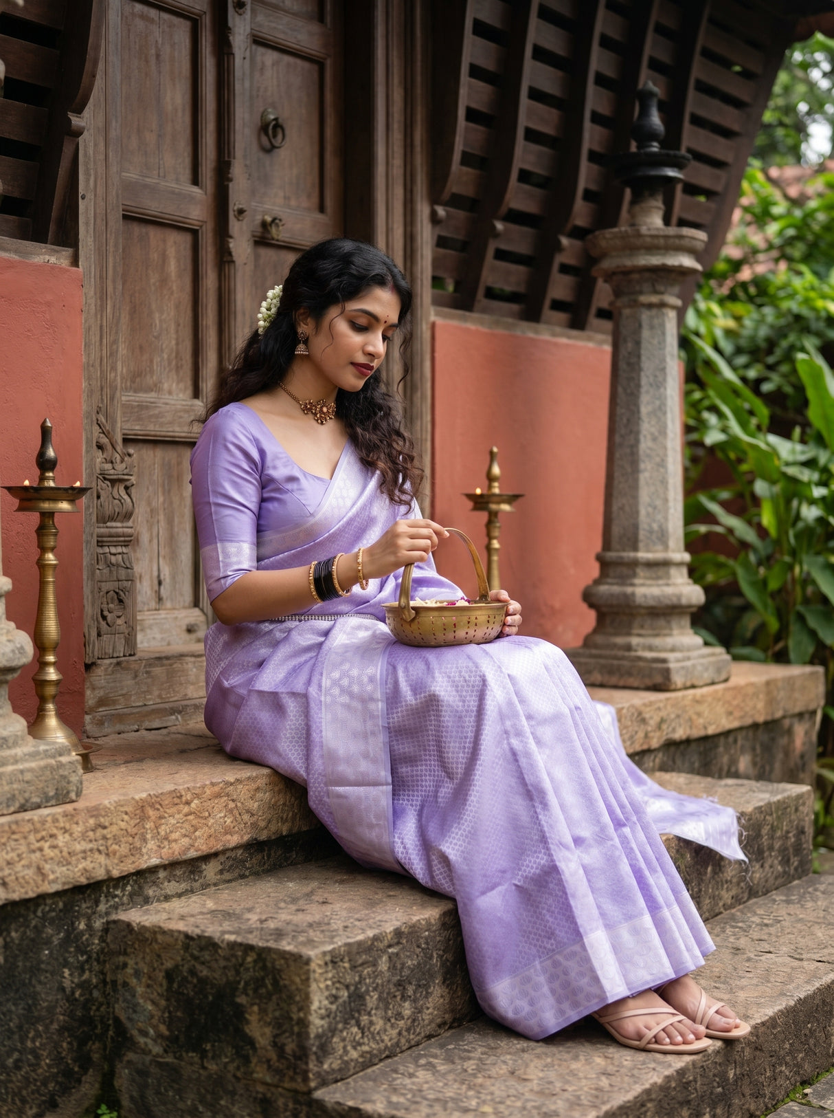 MIMOSA Violet Kanjivaram Art Silk Saree β detail of the saree pleats and border